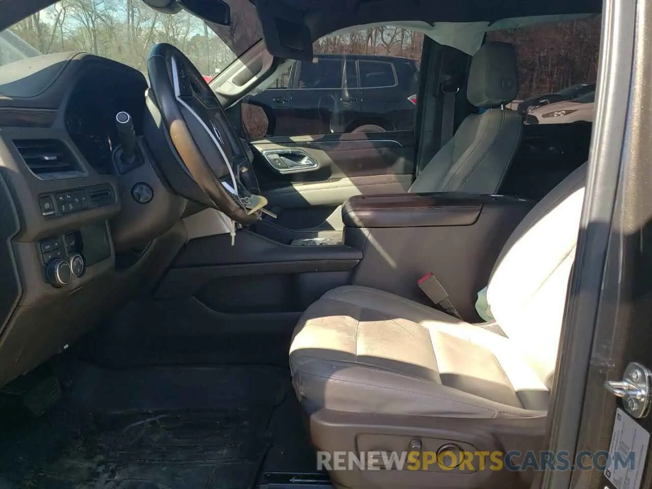 7 fotografías del automóvil dañado 1GNSKPKD0MR285724 CHEVROLET TAHOE 2021