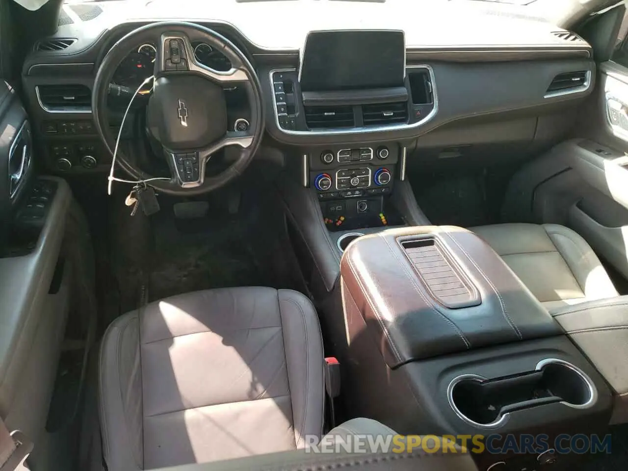 8 fotografías del automóvil dañado 1GNSKPKD0MR285724 CHEVROLET TAHOE 2021