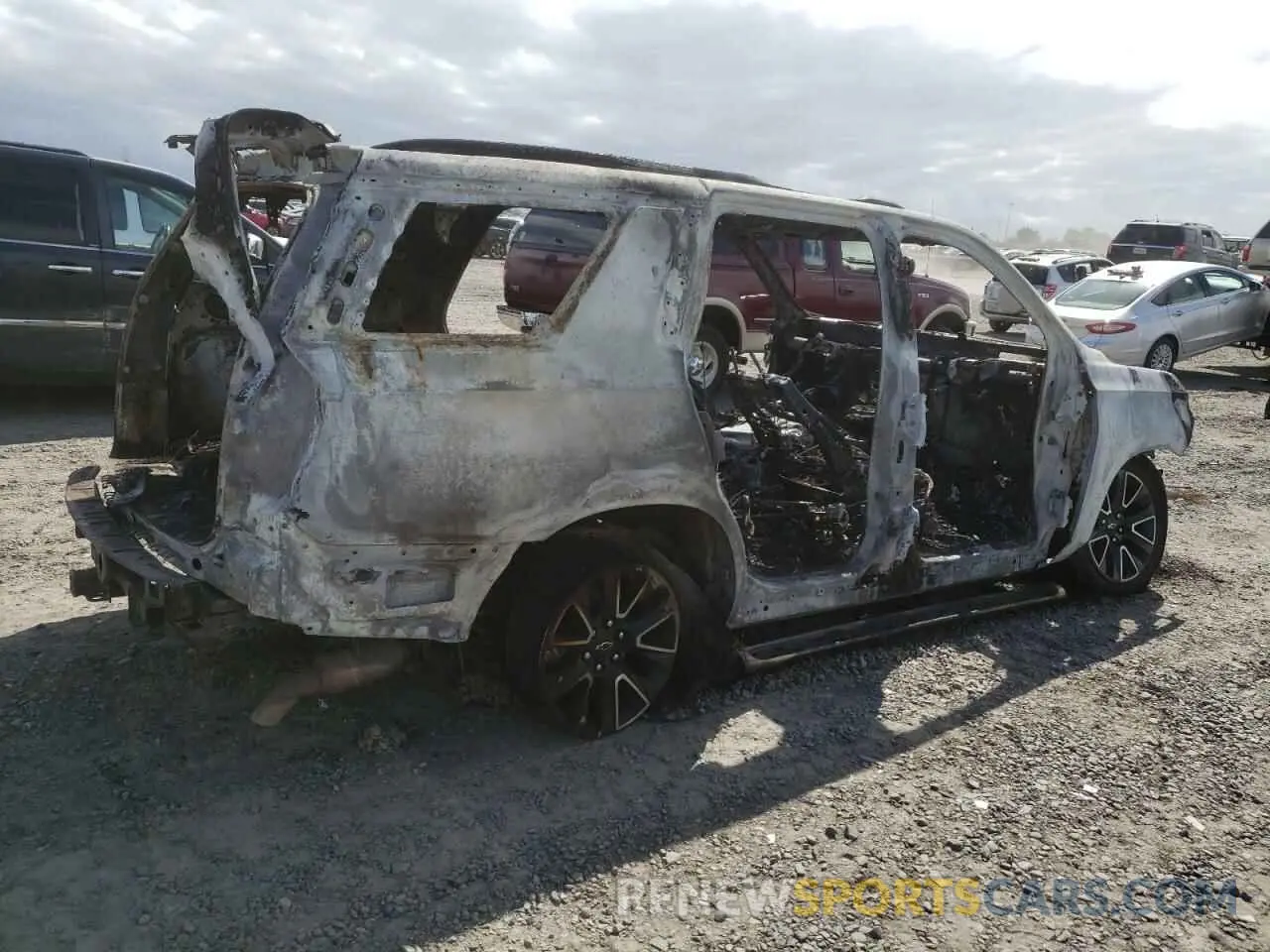 3 fotografías del automóvil dañado 1GNSKPKD2MR227503 CHEVROLET TAHOE 2021