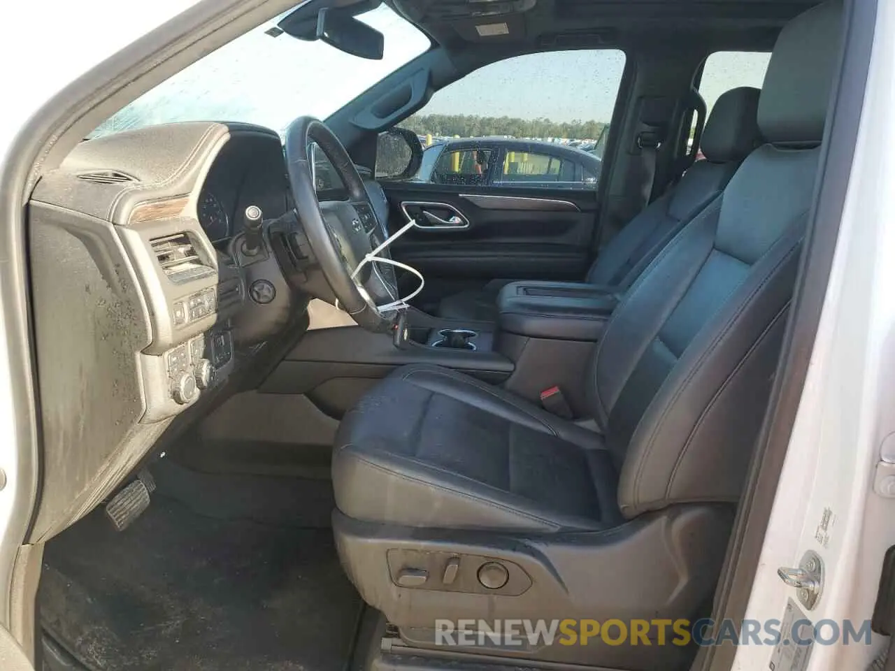 7 fotografías del automóvil dañado 1GNSKPKD3MR226425 CHEVROLET TAHOE 2021