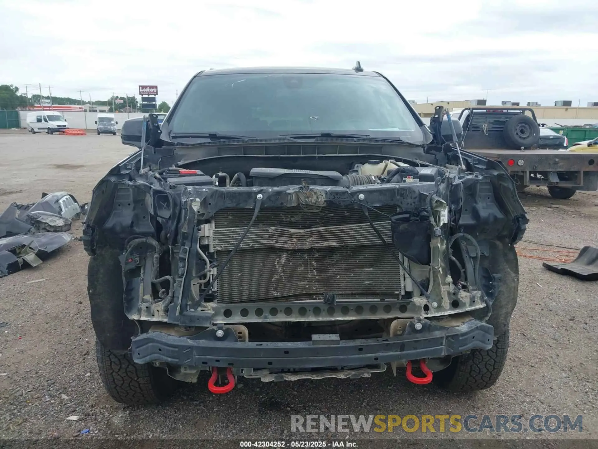13 fotografías del automóvil dañado 1GNSKPKD6MR113116 CHEVROLET TAHOE 2021