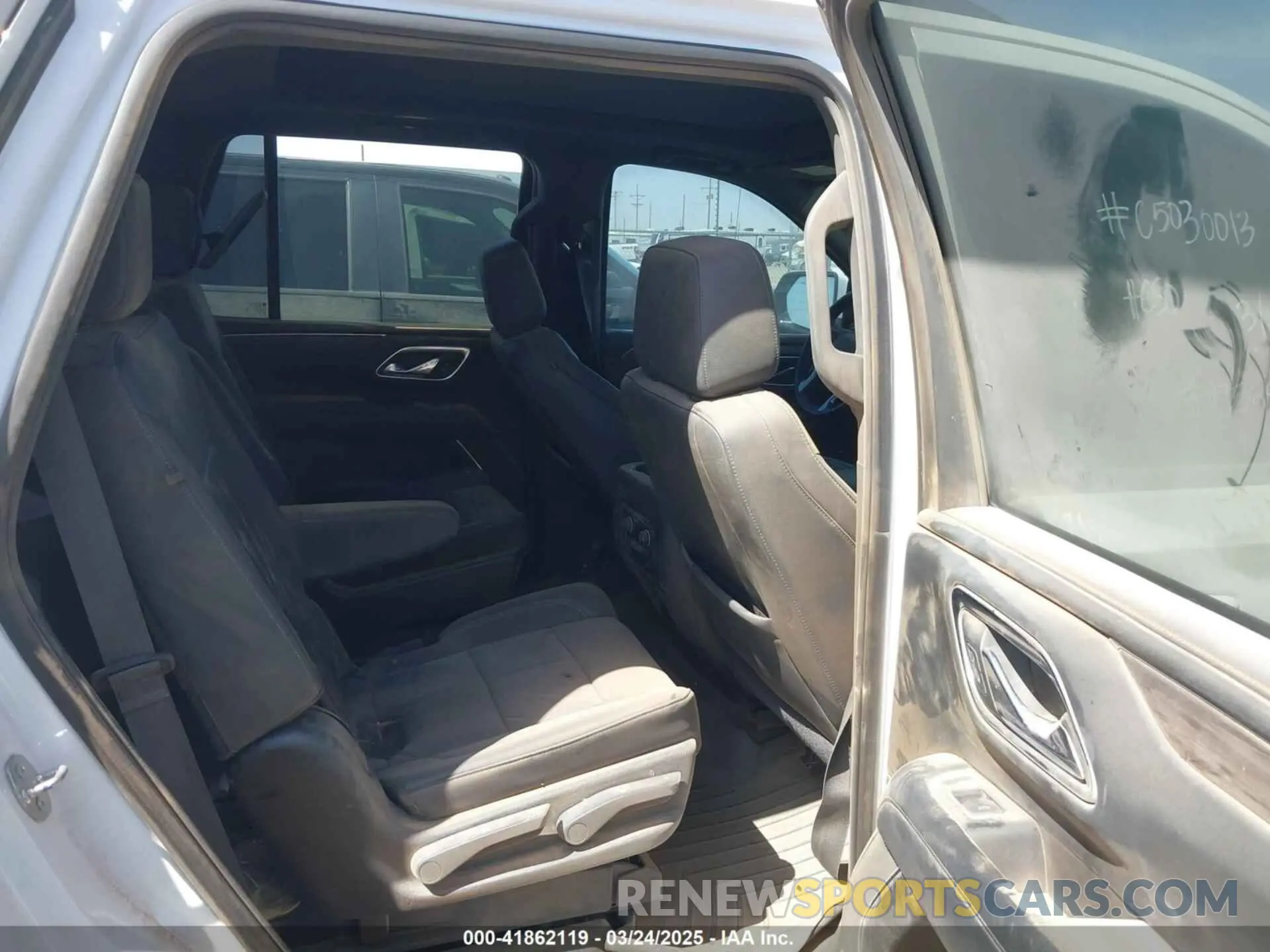 8 fotografías del automóvil dañado 1GNSKPKD6MR292371 CHEVROLET TAHOE 2021
