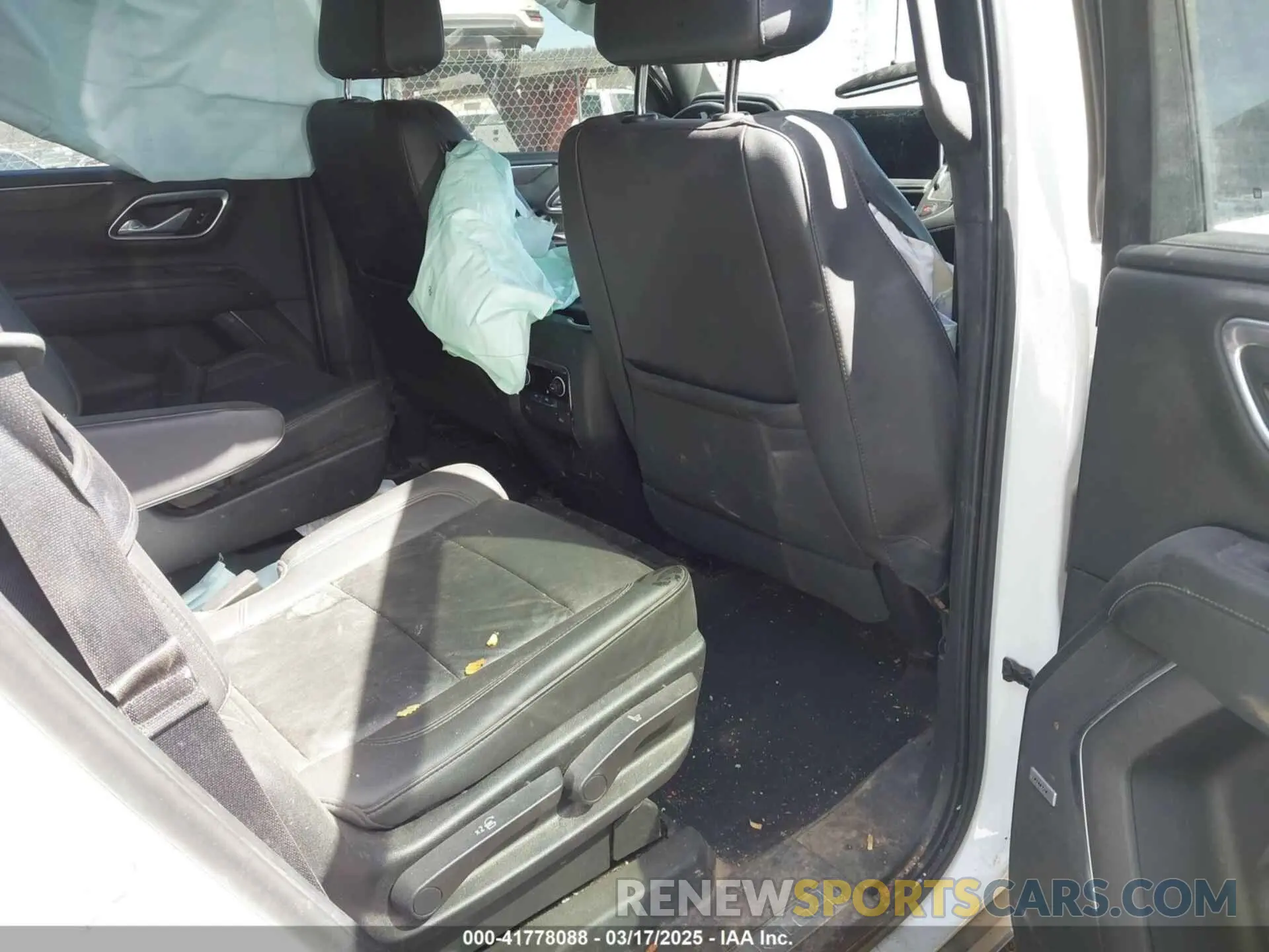 8 fotografías del automóvil dañado 1GNSKPKD7MR117286 CHEVROLET TAHOE 2021