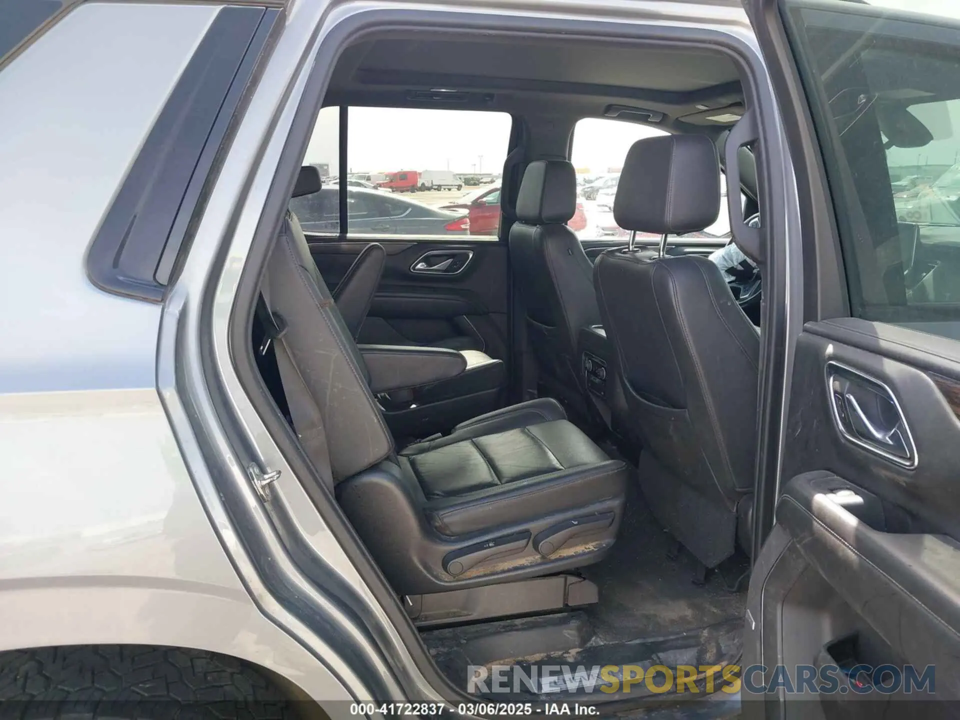 8 fotografías del automóvil dañado 1GNSKPKD9MR324875 CHEVROLET TAHOE 2021