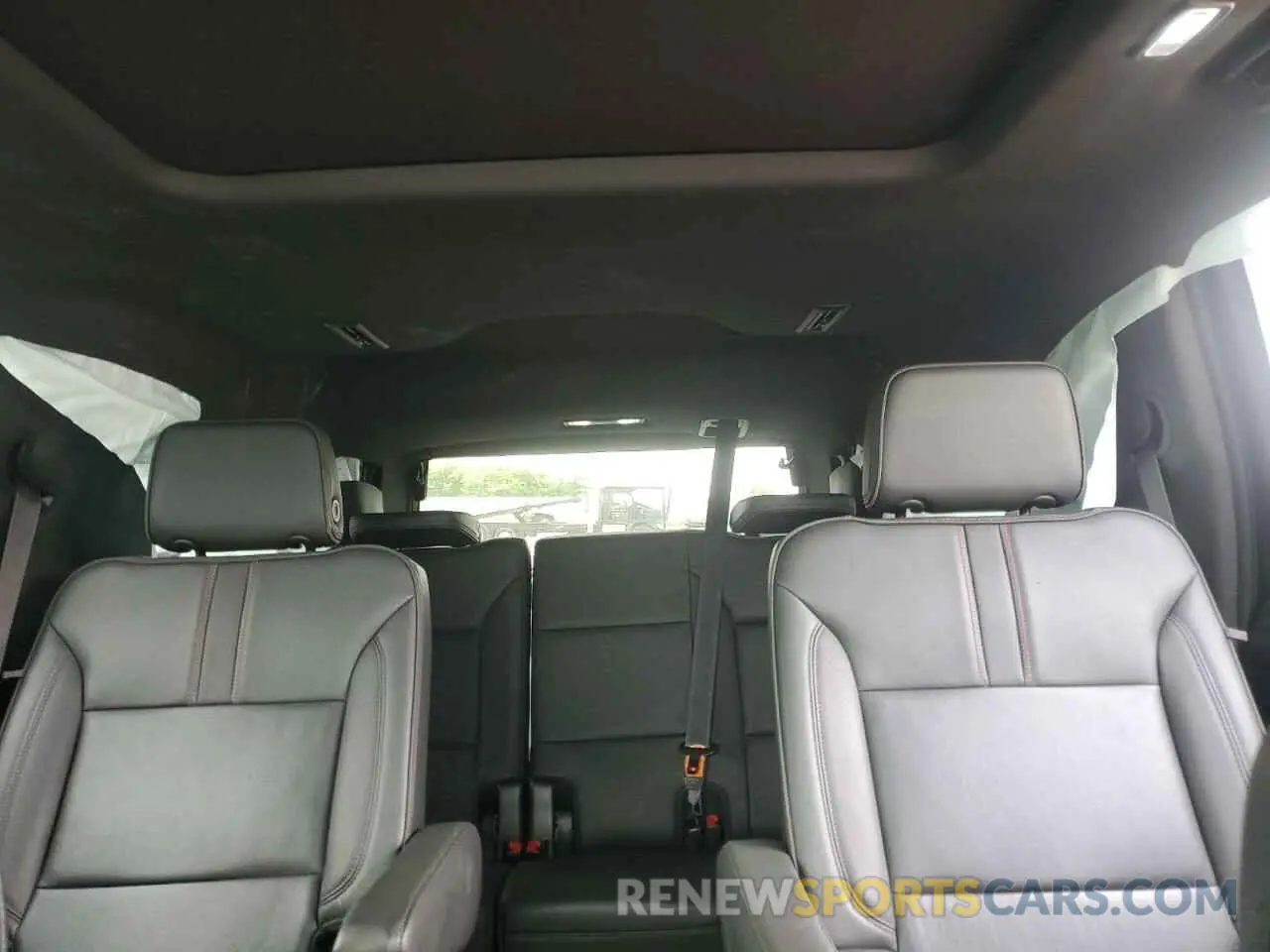 10 fotografías del automóvil dañado 1GNSKRKDXMR295401 CHEVROLET TAHOE 2021