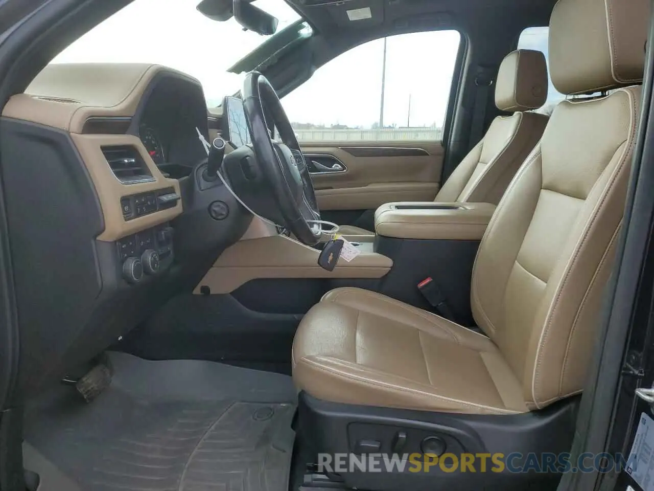 7 fotografías del automóvil dañado 1GNSKSKD0MR157616 CHEVROLET TAHOE 2021