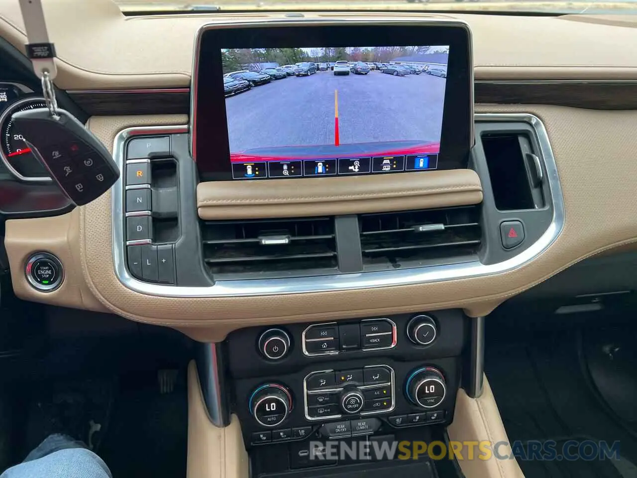 9 fotografías del automóvil dañado 1GNSKSKD4MR128426 CHEVROLET TAHOE 2021