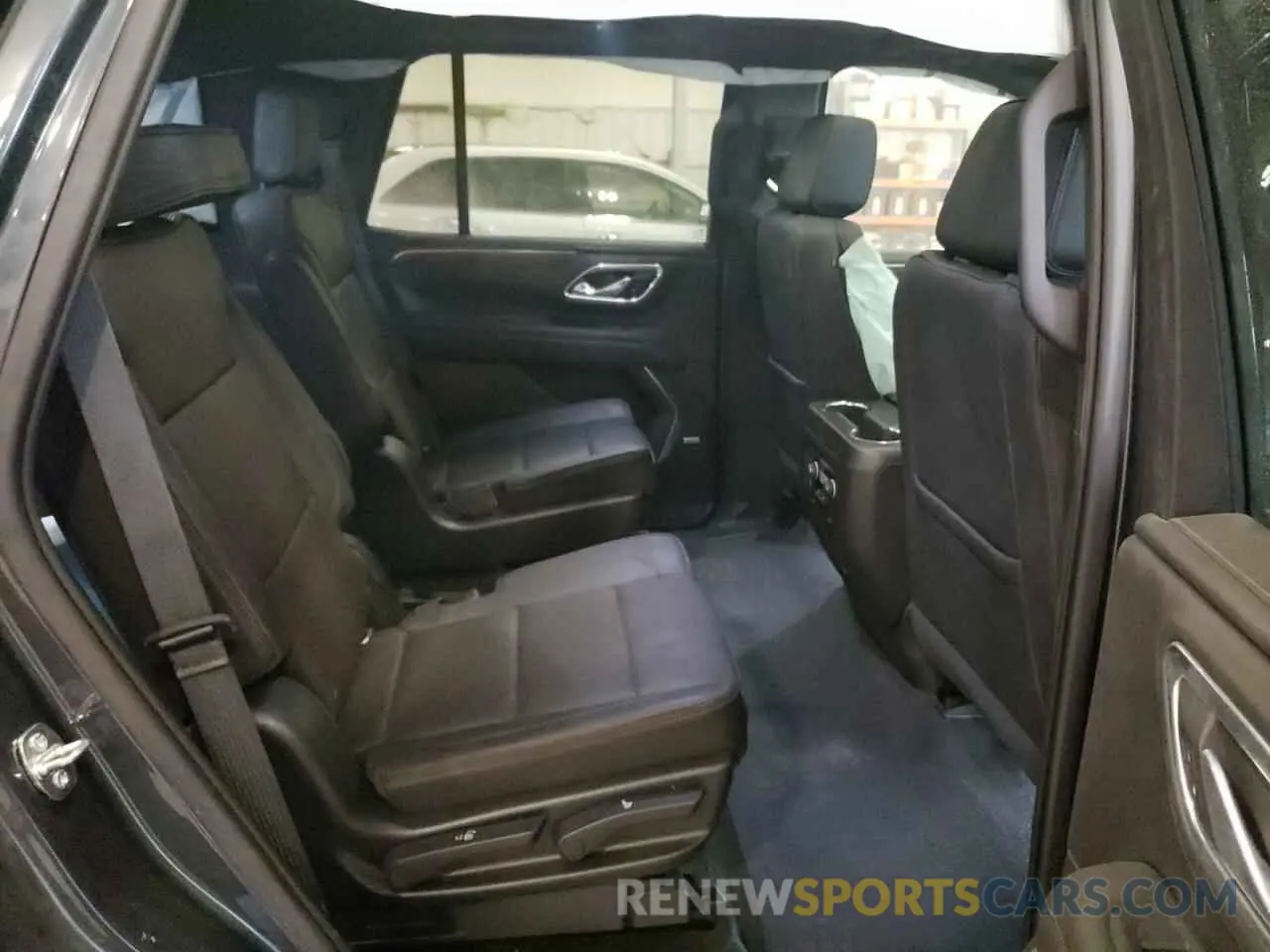 12 fotografías del automóvil dañado 1GNSKTKL8MR314824 CHEVROLET TAHOE 2021