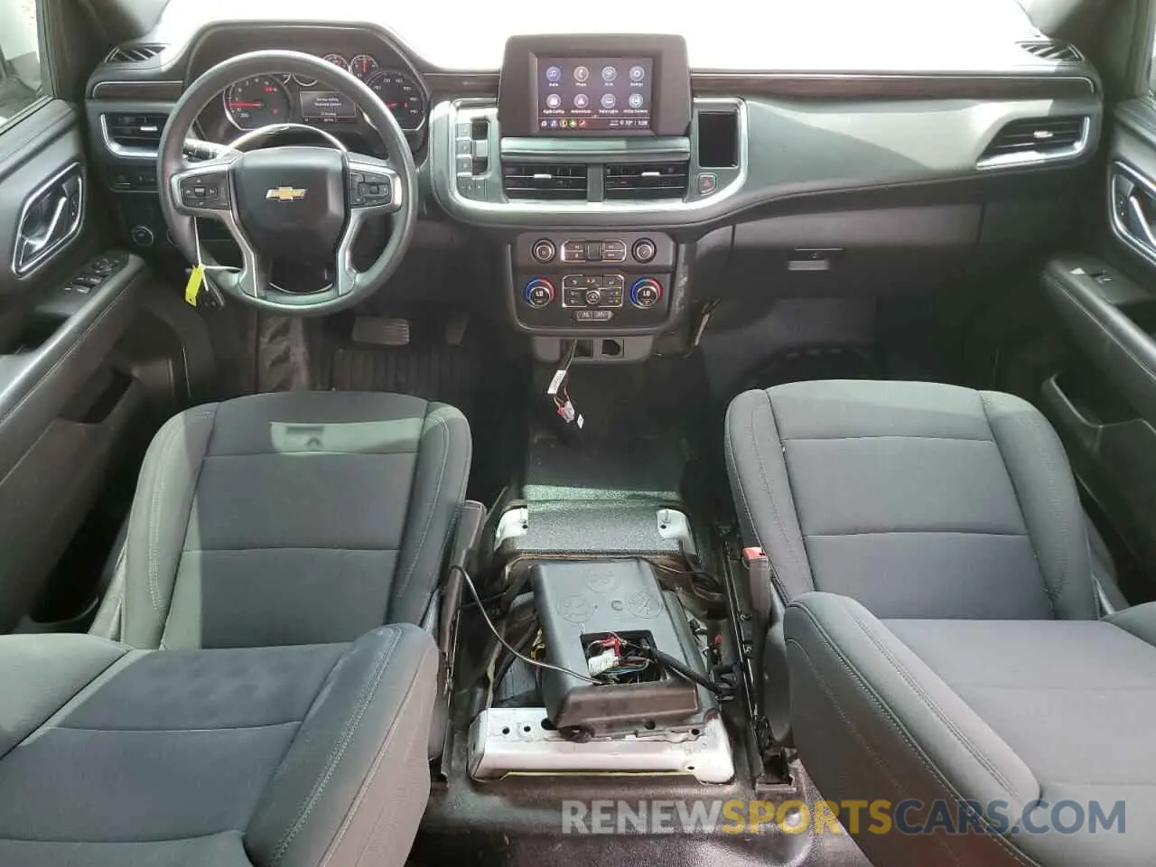 8 fotografías del automóvil dañado 1NGSCLED0MR351867 CHEVROLET TAHOE 2021