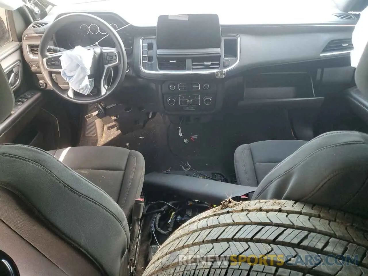 8 fotografías del automóvil dañado 1GNSCLED9NR155315 CHEVROLET TAHOE 2022