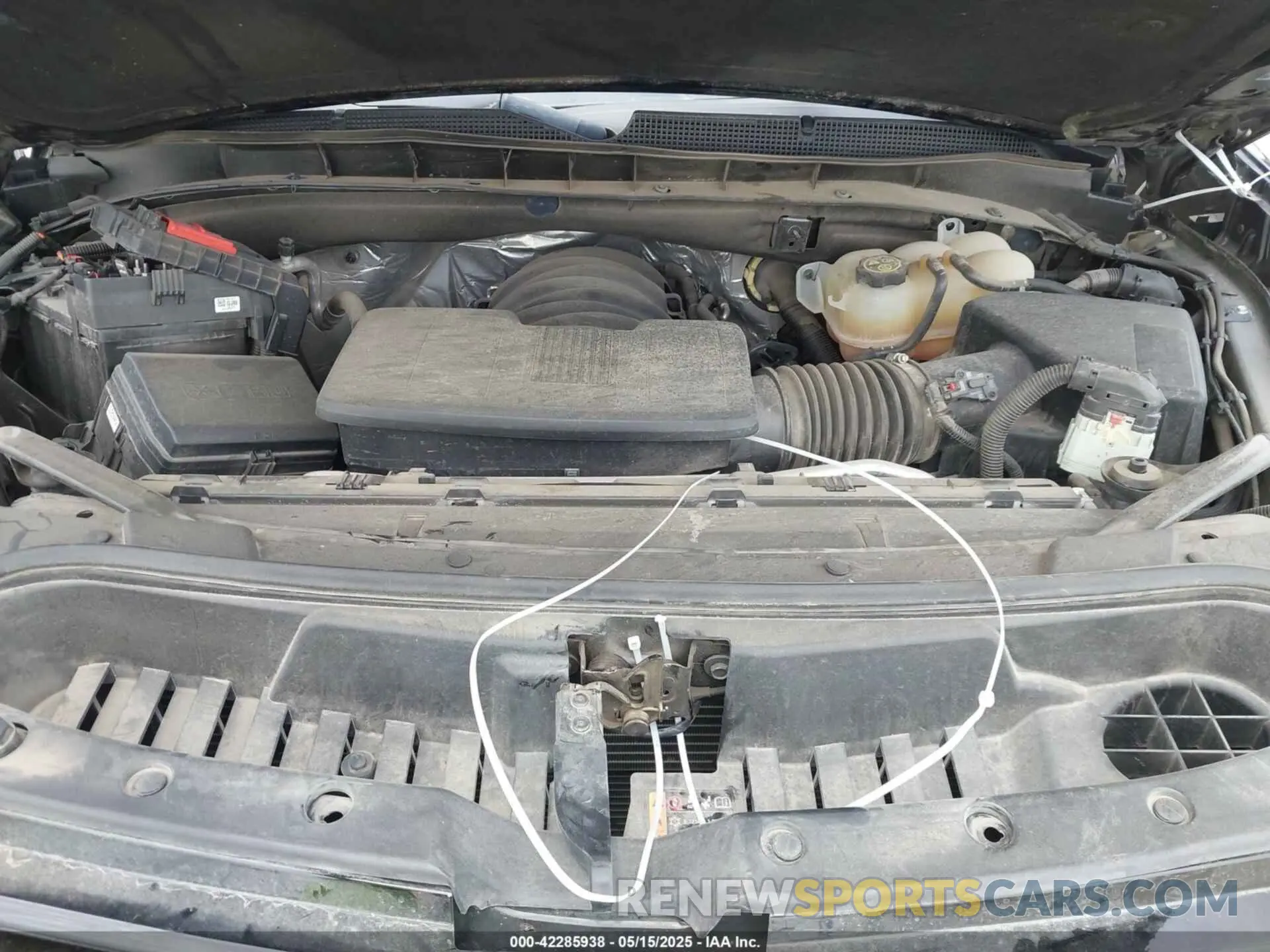 10 fotografías del automóvil dañado 1GNSCLED9NR313278 CHEVROLET TAHOE 2022