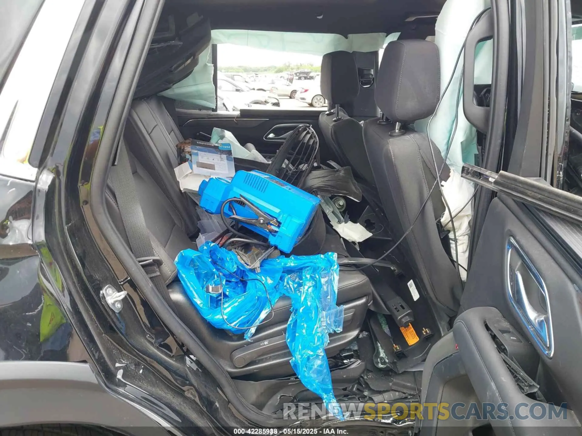 8 fotografías del automóvil dañado 1GNSCLED9NR313278 CHEVROLET TAHOE 2022
