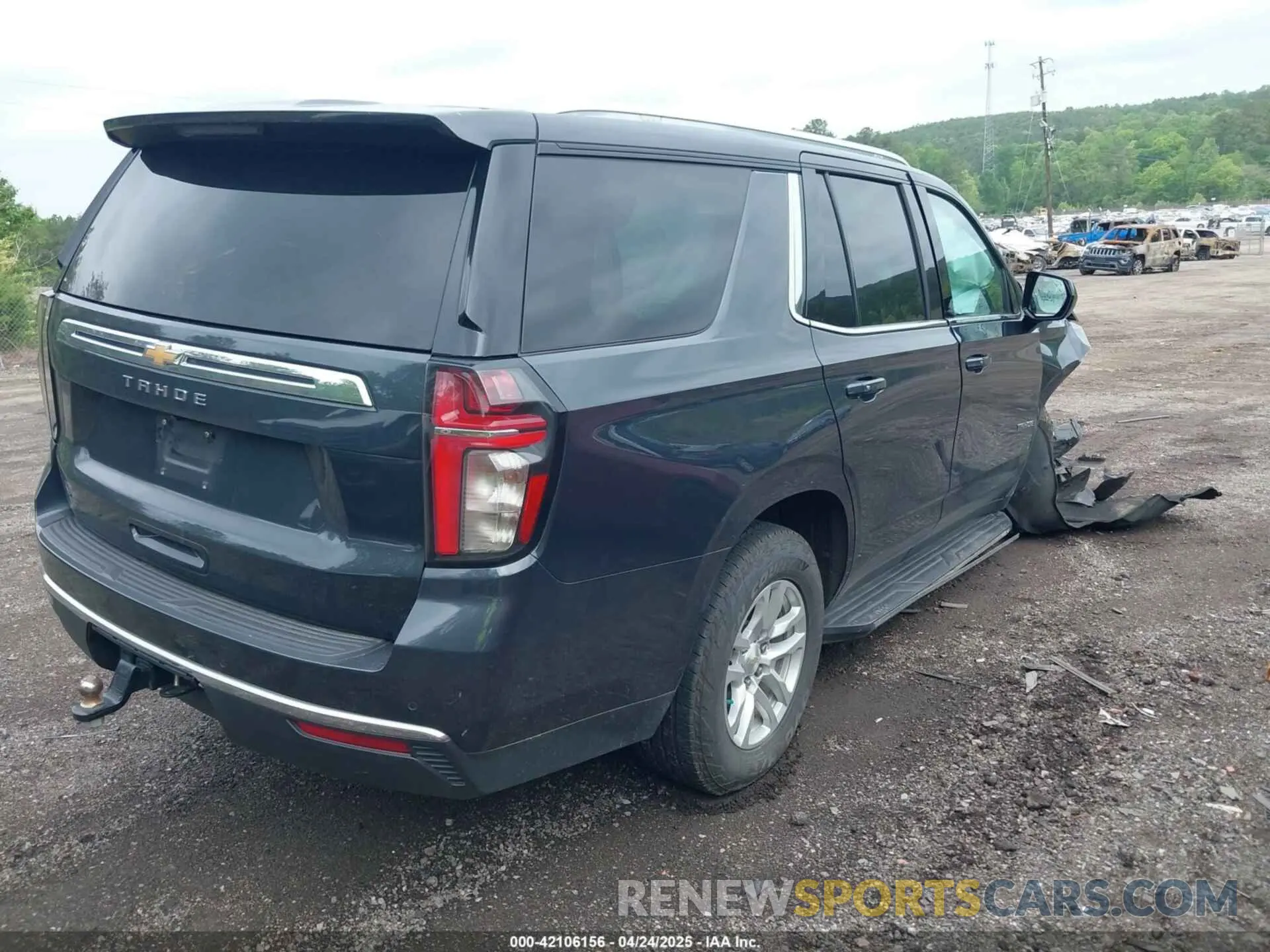 4 fotografías del automóvil dañado 1GNSCMKD3NR210819 CHEVROLET TAHOE 2022