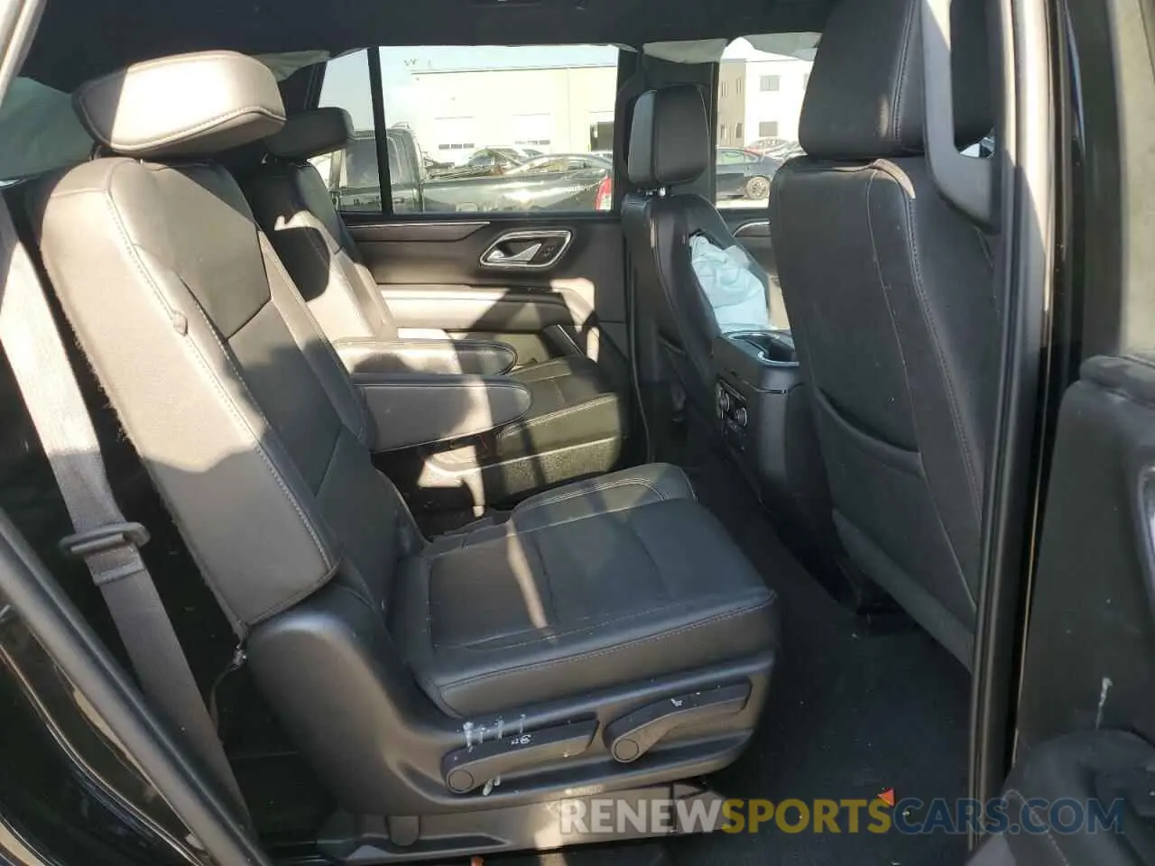 11 fotografías del automóvil dañado 1GNSCNKD4NR286670 CHEVROLET TAHOE 2022