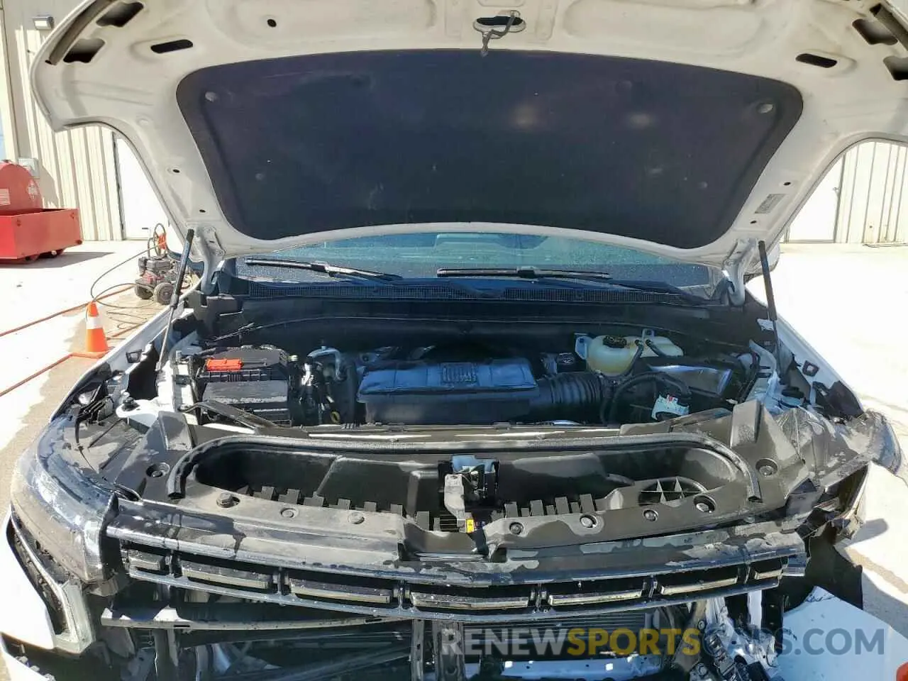 12 fotografías del automóvil dañado 1GNSCRKD1NR337890 CHEVROLET TAHOE 2022