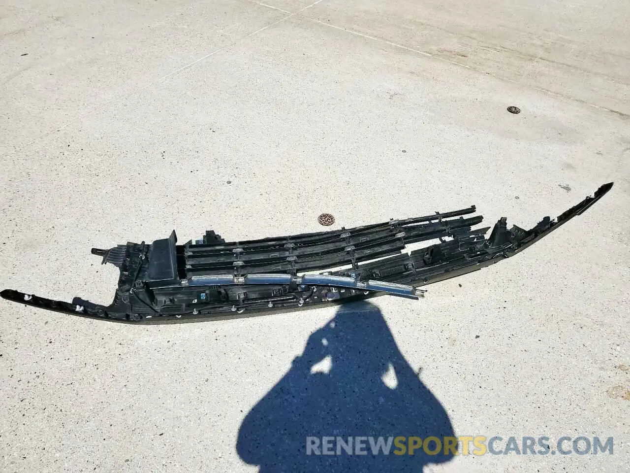 13 fotografías del automóvil dañado 1GNSCRKD1NR337890 CHEVROLET TAHOE 2022