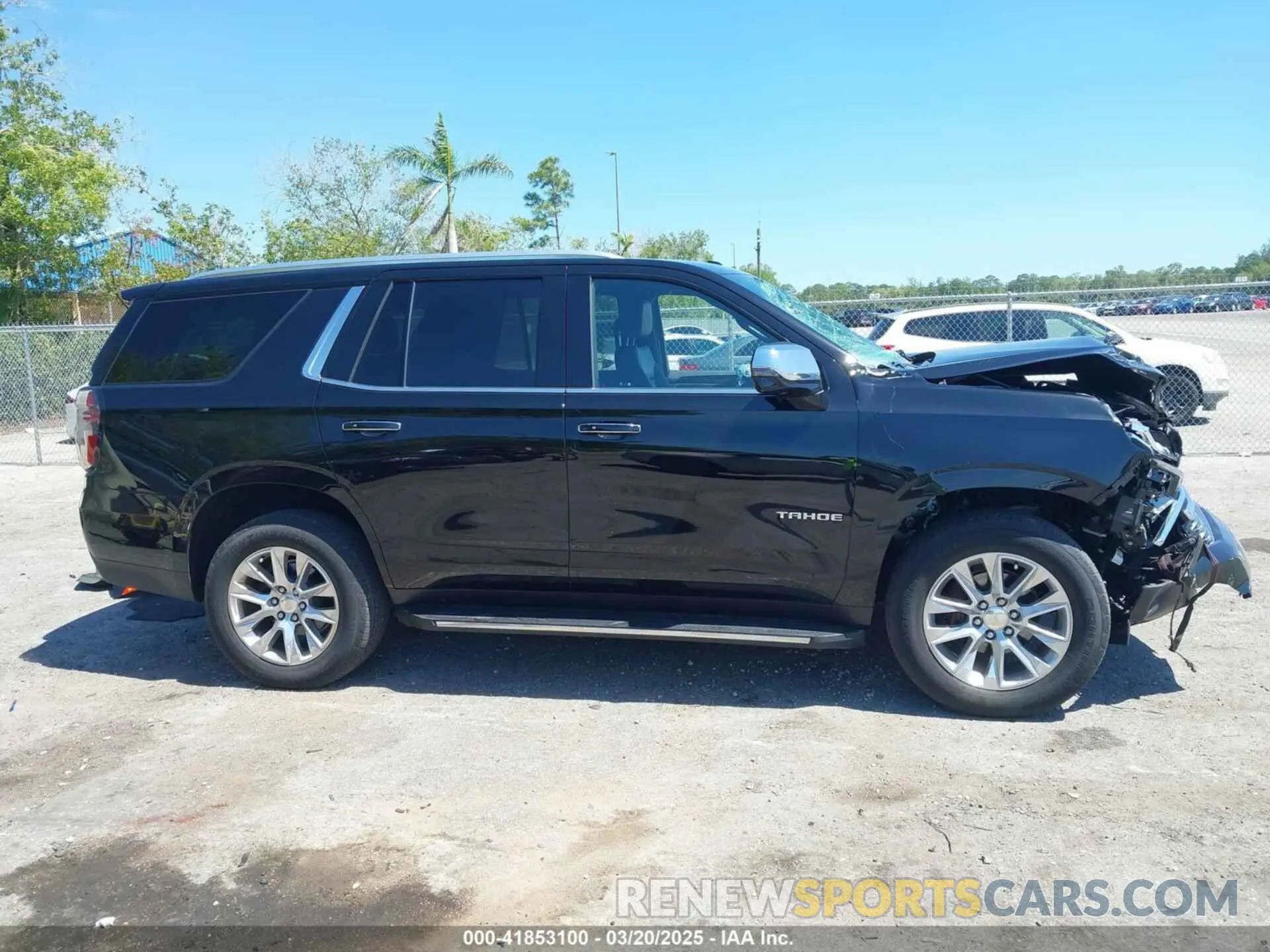 13 fotografías del automóvil dañado 1GNSCSKDXNR362584 CHEVROLET TAHOE 2022