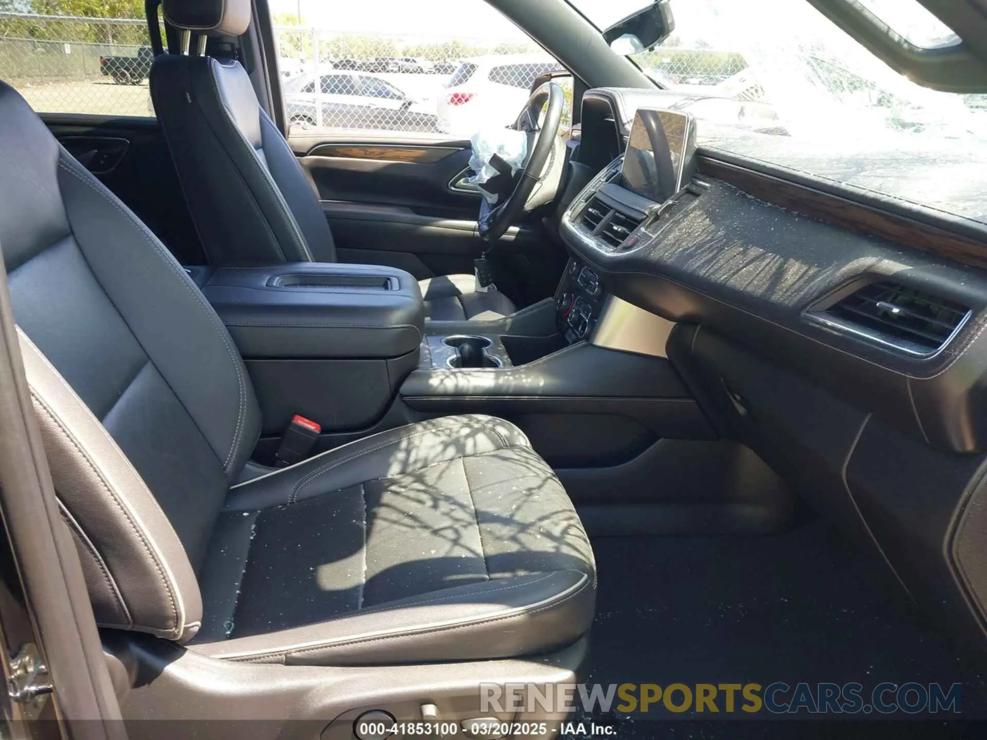 5 fotografías del automóvil dañado 1GNSCSKDXNR362584 CHEVROLET TAHOE 2022