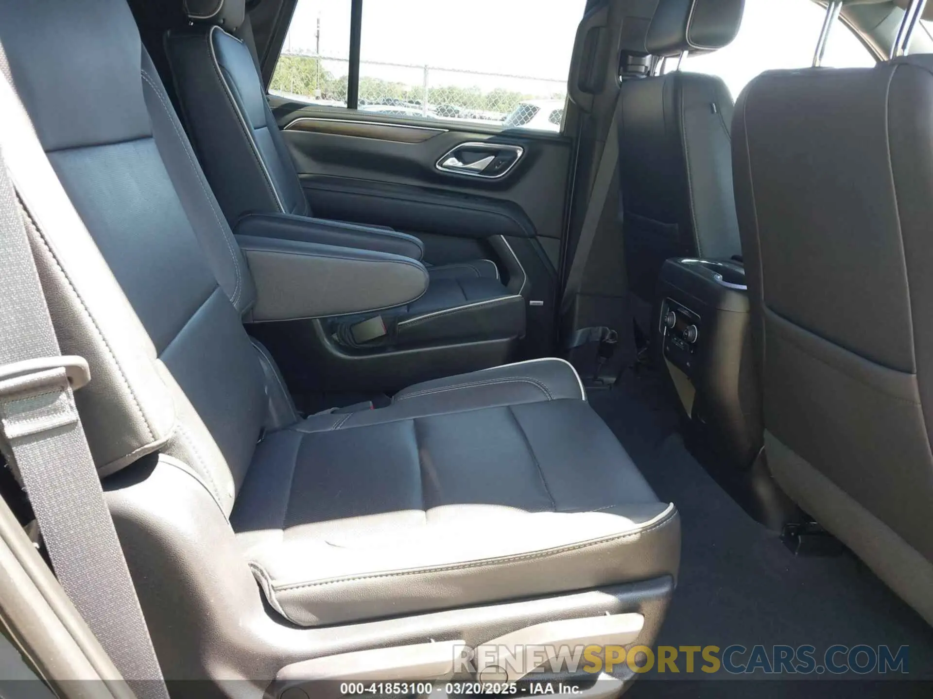 8 fotografías del automóvil dañado 1GNSCSKDXNR362584 CHEVROLET TAHOE 2022