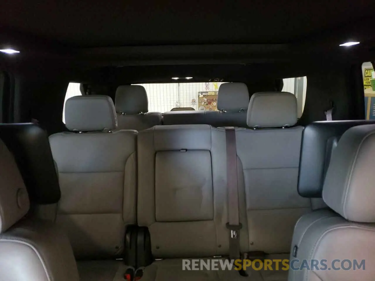 10 fotografías del automóvil dañado 1GNSKNKD2NR121607 CHEVROLET TAHOE 2022
