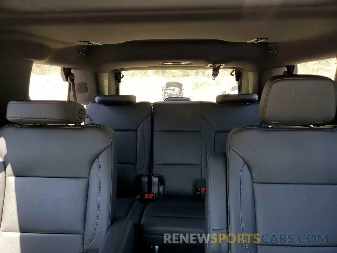 10 fotografías del automóvil dañado 1GNSKNKD2NR331107 CHEVROLET TAHOE 2022