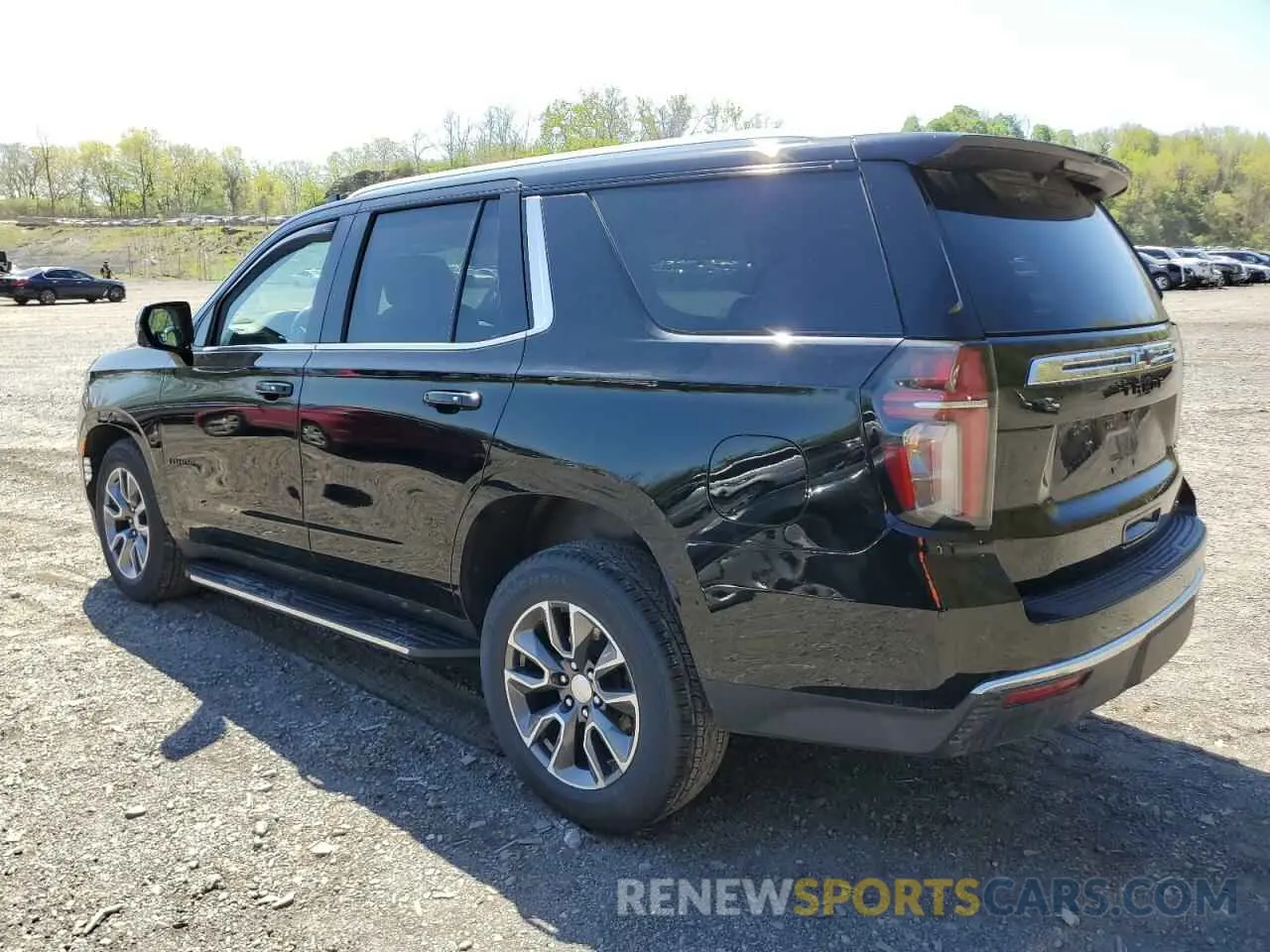 2 fotografías del automóvil dañado 1GNSKNKD2NR331107 CHEVROLET TAHOE 2022