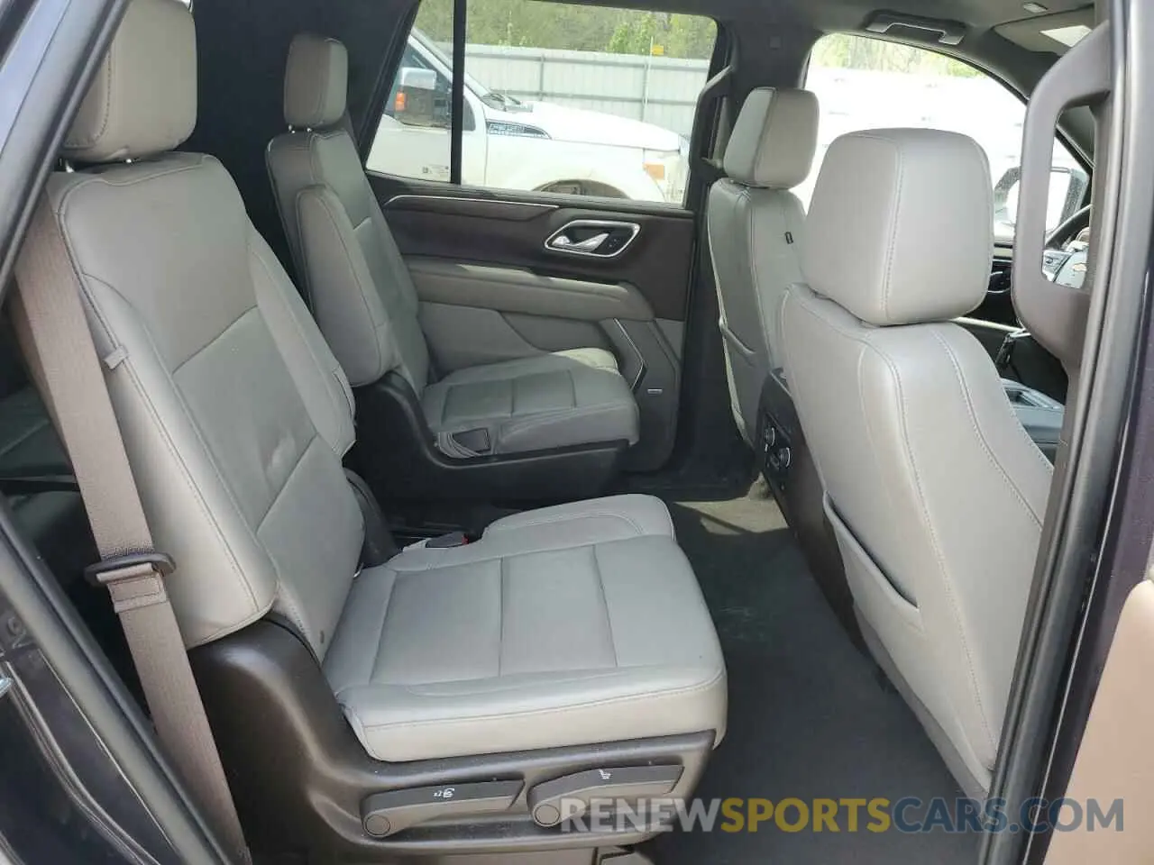 11 fotografías del automóvil dañado 1GNSKNKD9NR212101 CHEVROLET TAHOE 2022