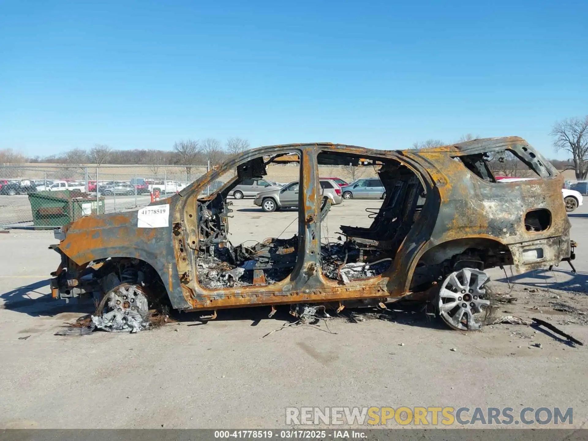 6 fotografías del automóvil dañado 1GNSKNKT1NR314743 CHEVROLET TAHOE 2022