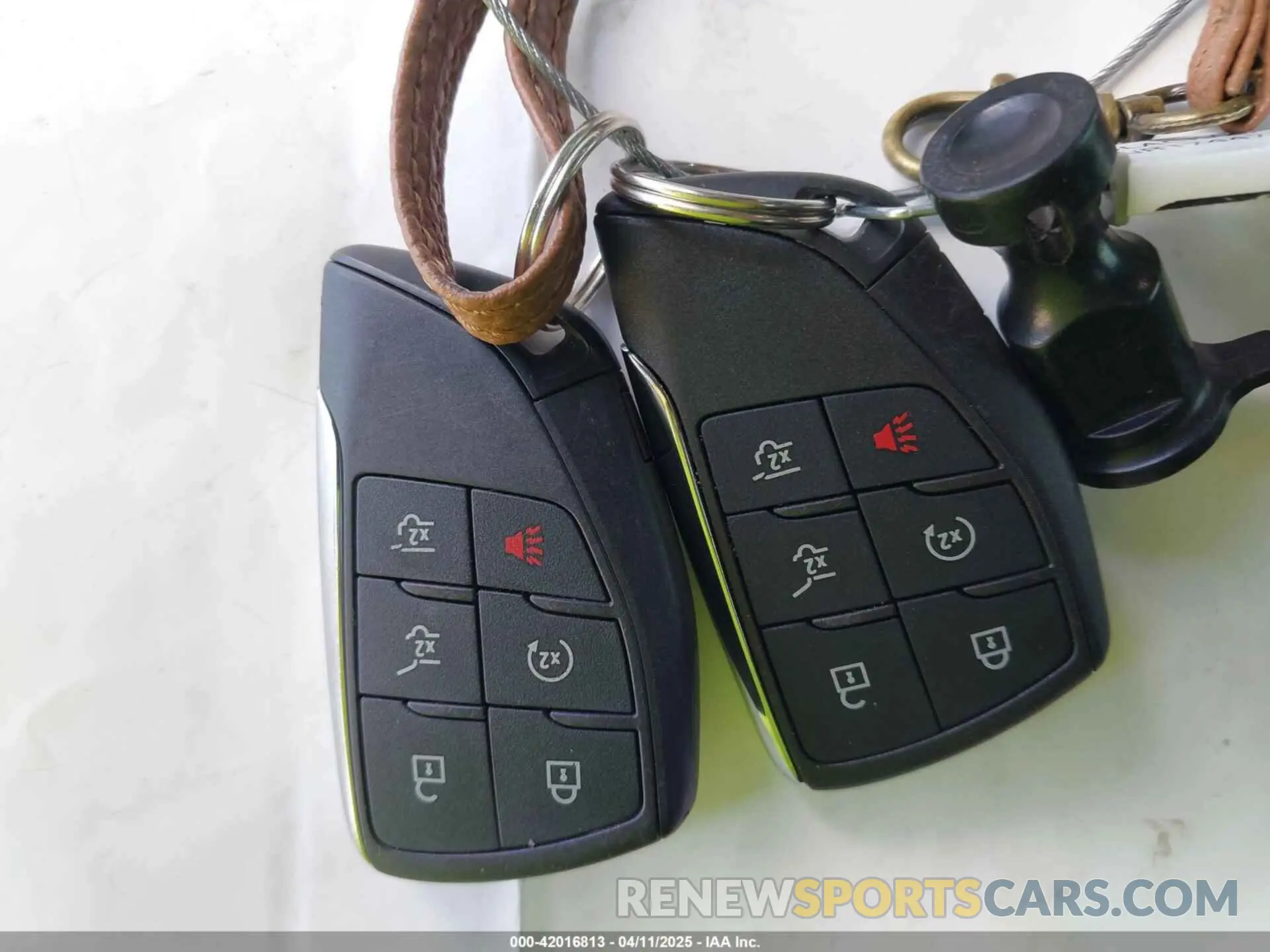 11 fotografías del automóvil dañado 1GNSKPKD2NR174478 CHEVROLET TAHOE 2022