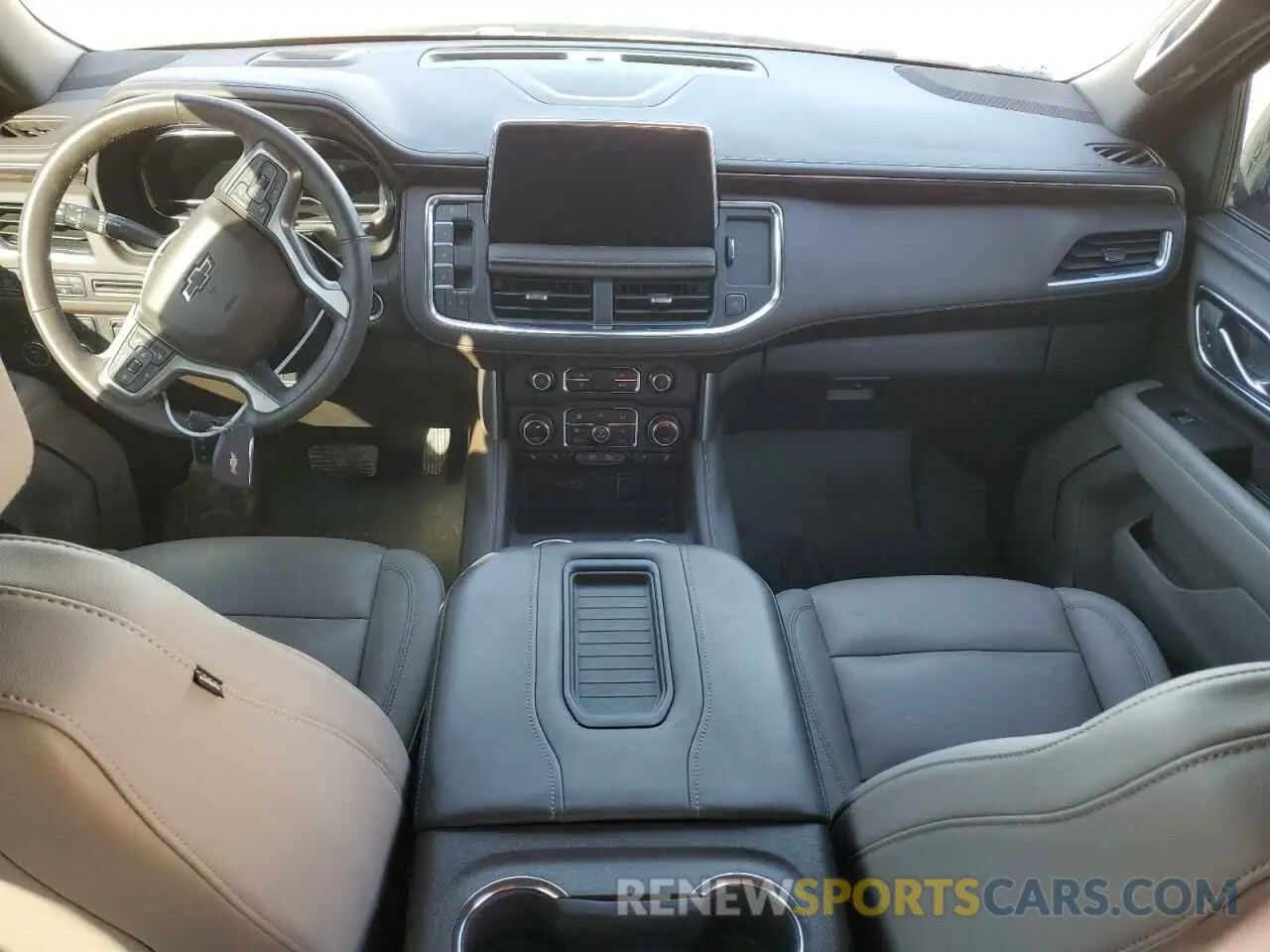 8 fotografías del automóvil dañado 1GNSKPKD4NR330133 CHEVROLET TAHOE 2022