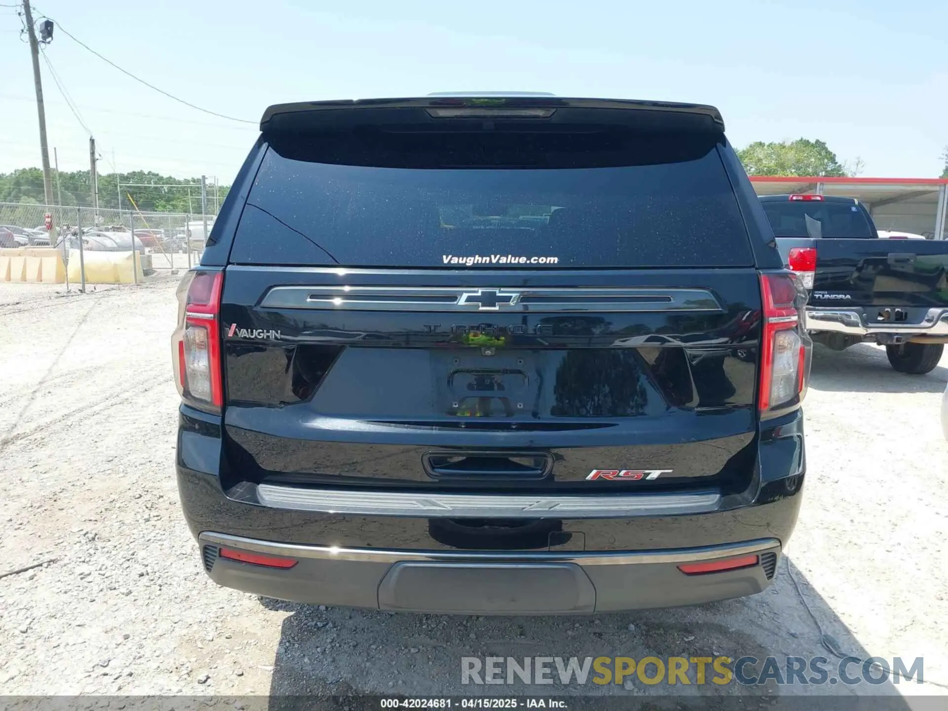 17 fotografías del automóvil dañado 1GNSKRKD4NR193528 CHEVROLET TAHOE 2022
