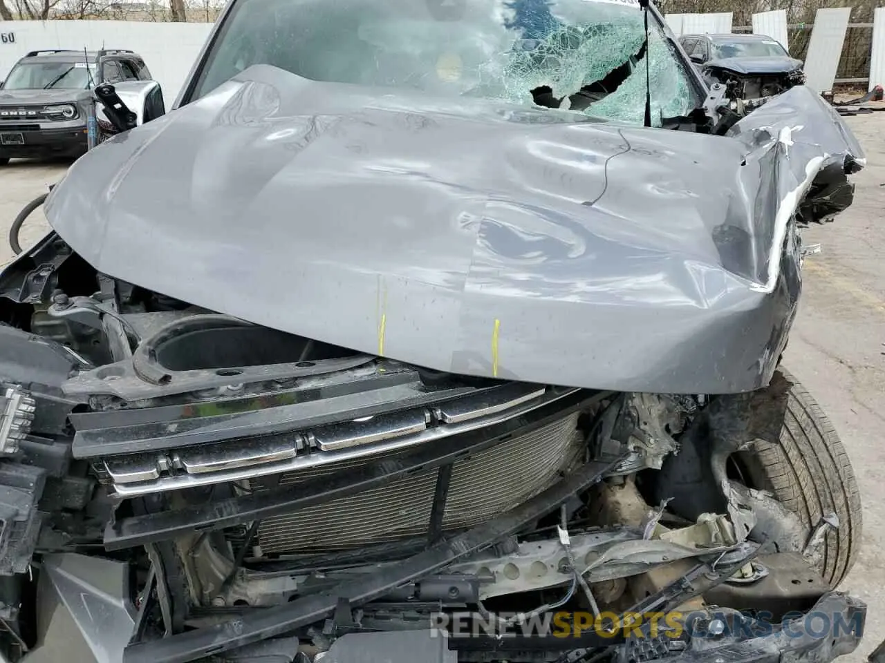 14 fotografías del automóvil dañado 1GNSKSKD4NR147415 CHEVROLET TAHOE 2022