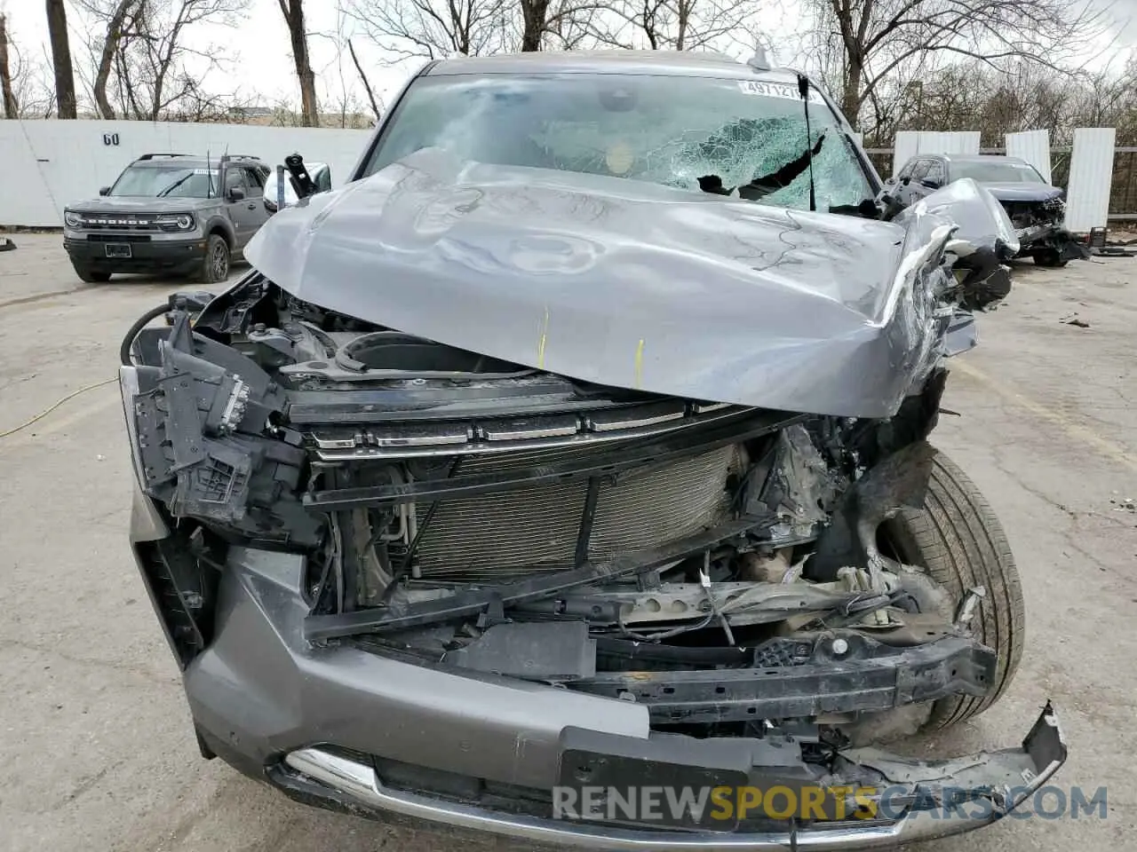 5 fotografías del automóvil dañado 1GNSKSKD4NR147415 CHEVROLET TAHOE 2022