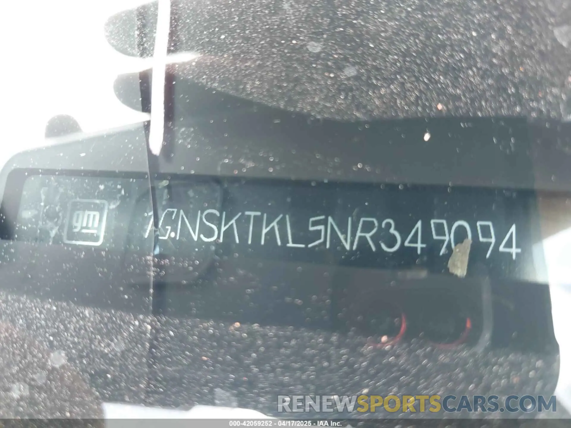 19 fotografías del automóvil dañado 1GNSKTKL5NR349094 CHEVROLET TAHOE 2022