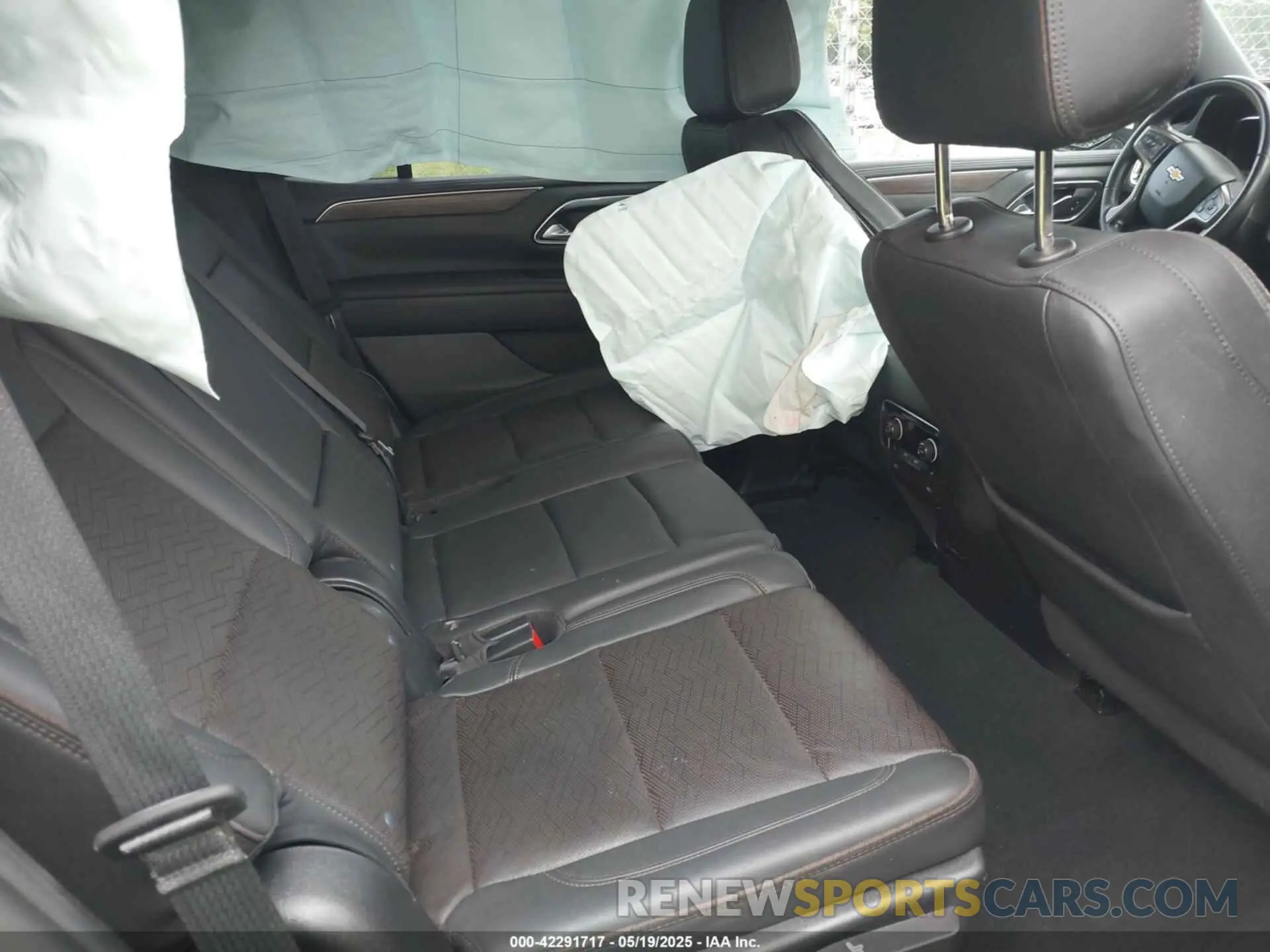 8 fotografías del automóvil dañado 1GNSKTKL9NR261567 CHEVROLET TAHOE 2022