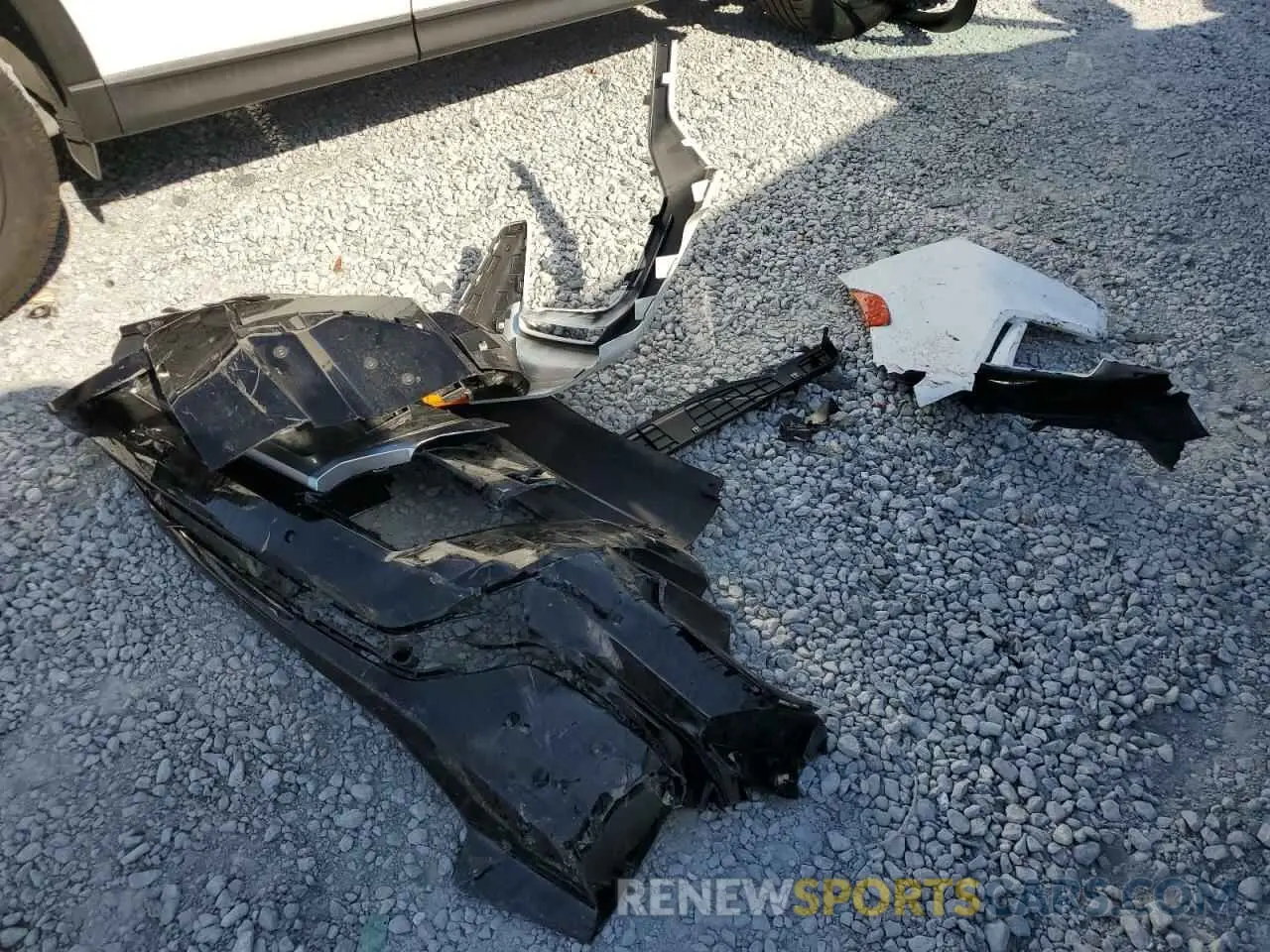 13 fotografías del automóvil dañado 1GBSCLED2PR328687 CHEVROLET TAHOE 2023