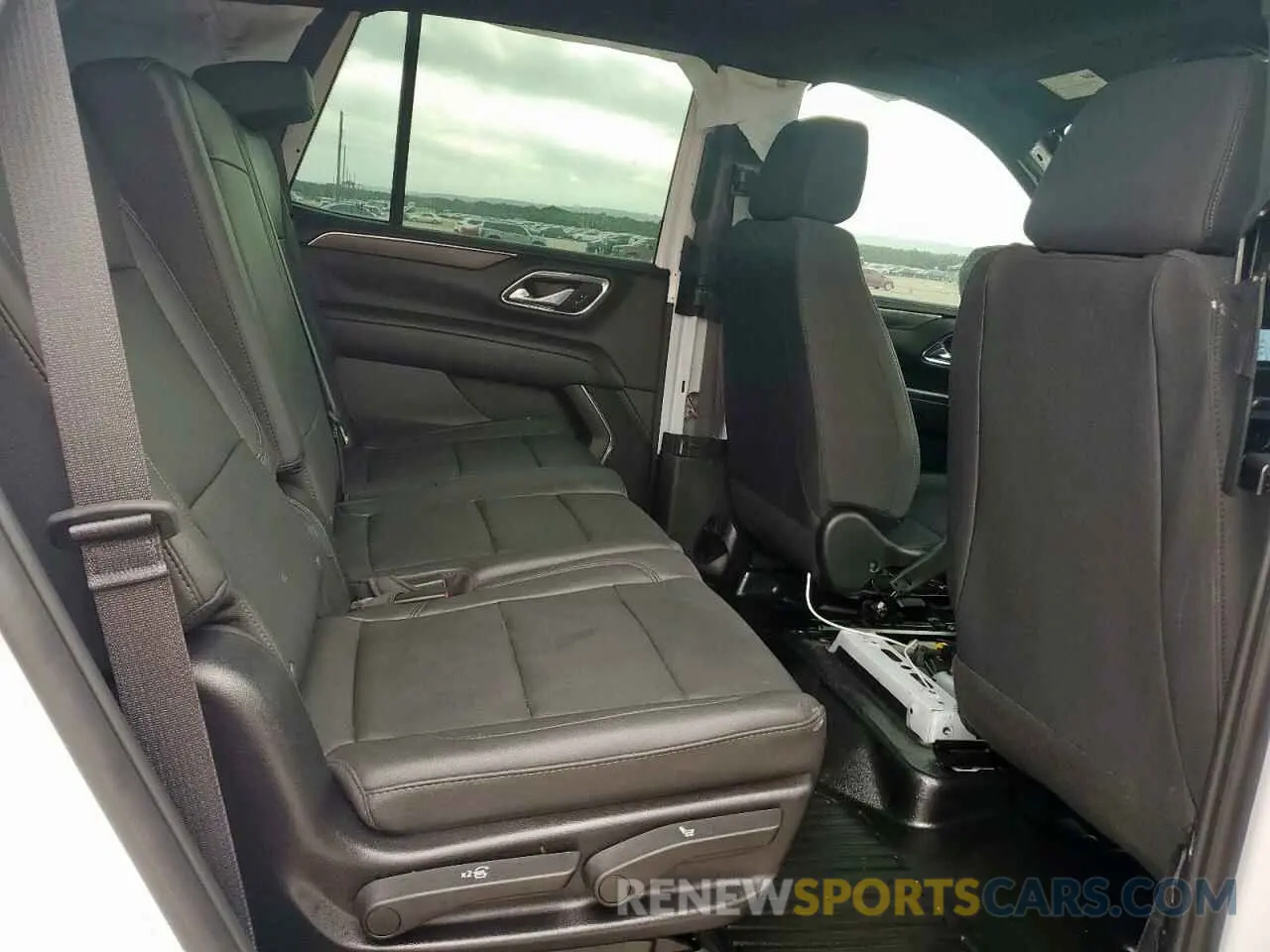 11 fotografías del automóvil dañado 1GNSCLED2PR429361 CHEVROLET TAHOE 2023