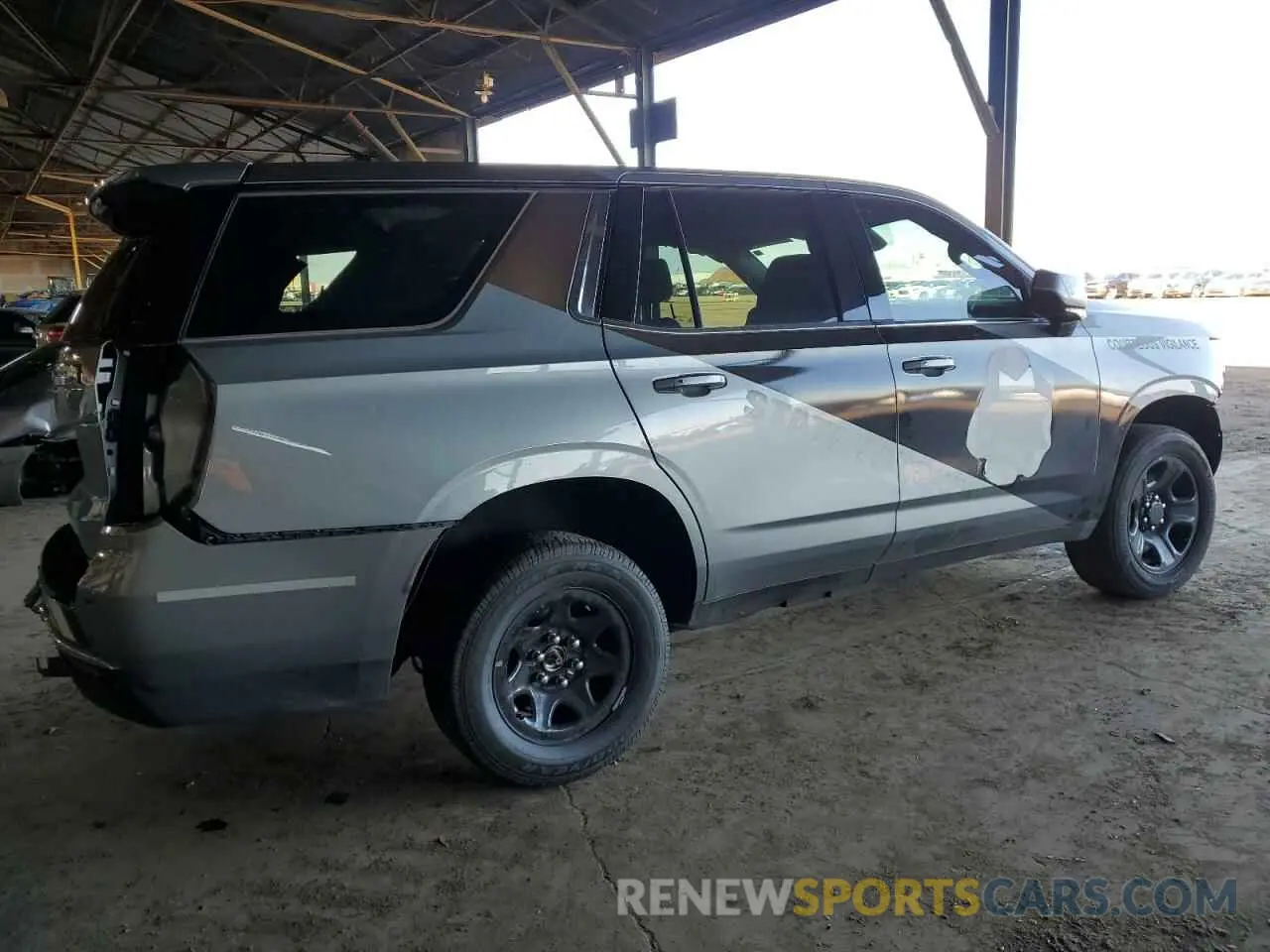 3 fotografías del automóvil dañado 1GNSCLED6PR134120 CHEVROLET TAHOE 2023