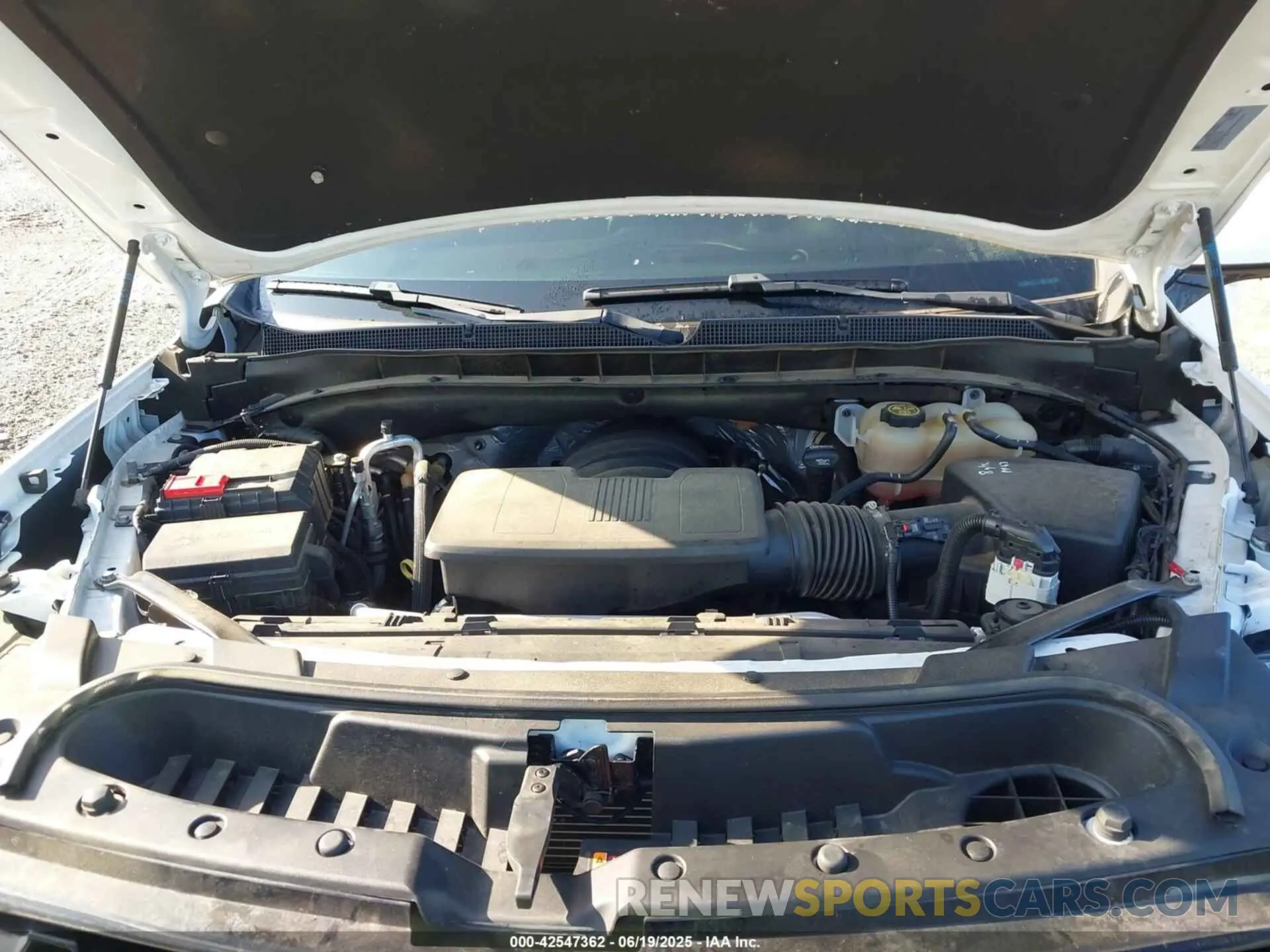 10 fotografías del automóvil dañado 1GNSCLED6PR228031 CHEVROLET TAHOE 2023