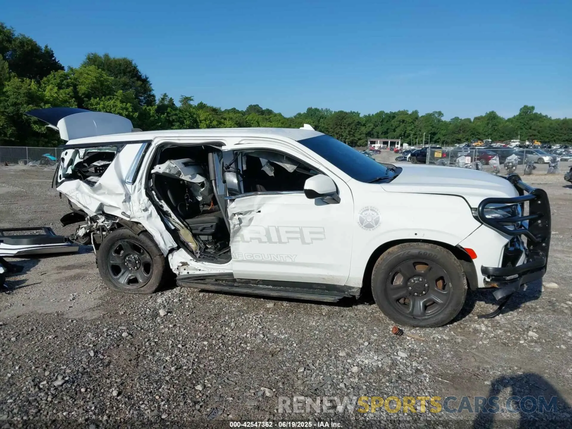 14 fotografías del automóvil dañado 1GNSCLED6PR228031 CHEVROLET TAHOE 2023