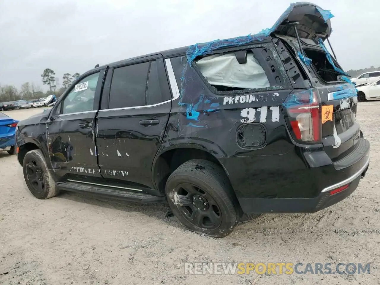 2 fotografías del automóvil dañado 1GNSCLED6PR415916 CHEVROLET TAHOE 2023