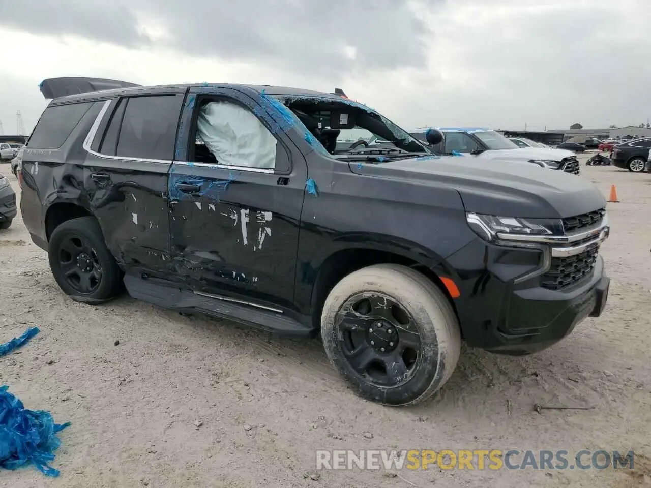 4 fotografías del automóvil dañado 1GNSCLED6PR415916 CHEVROLET TAHOE 2023