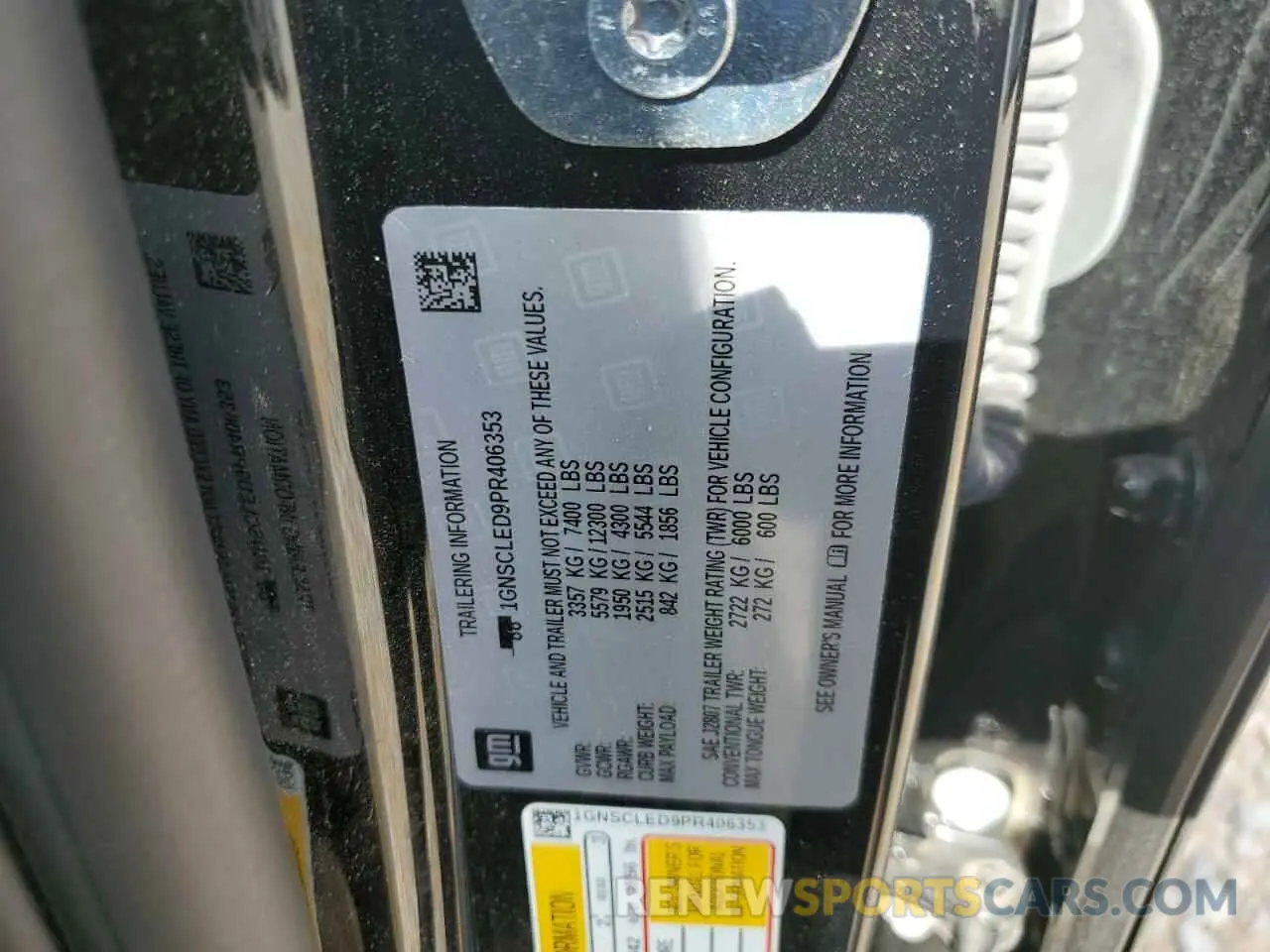 13 fotografías del automóvil dañado 1GNSCLED9PR406353 CHEVROLET TAHOE 2023
