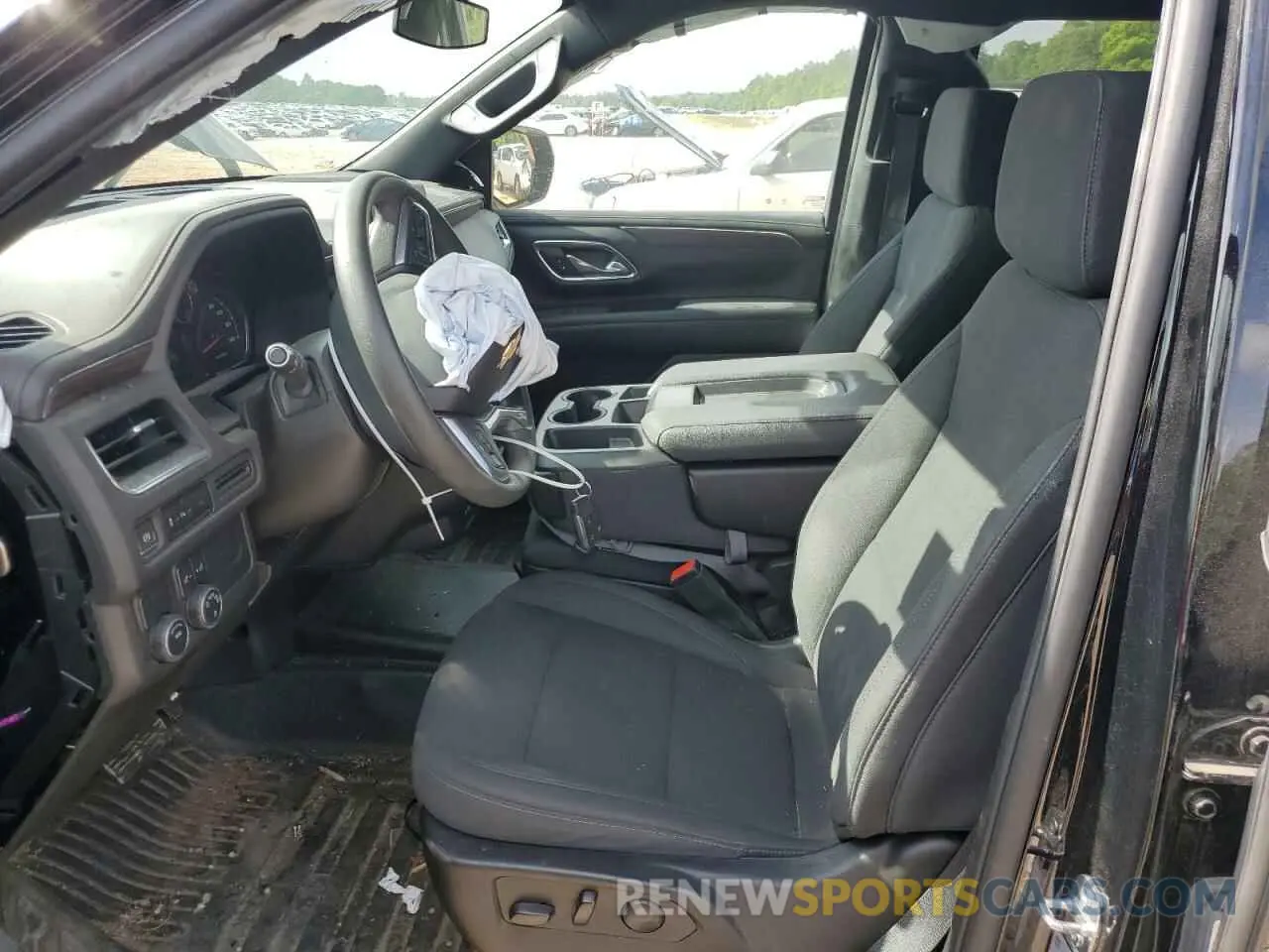 7 fotografías del automóvil dañado 1GNSCLED9PR406353 CHEVROLET TAHOE 2023