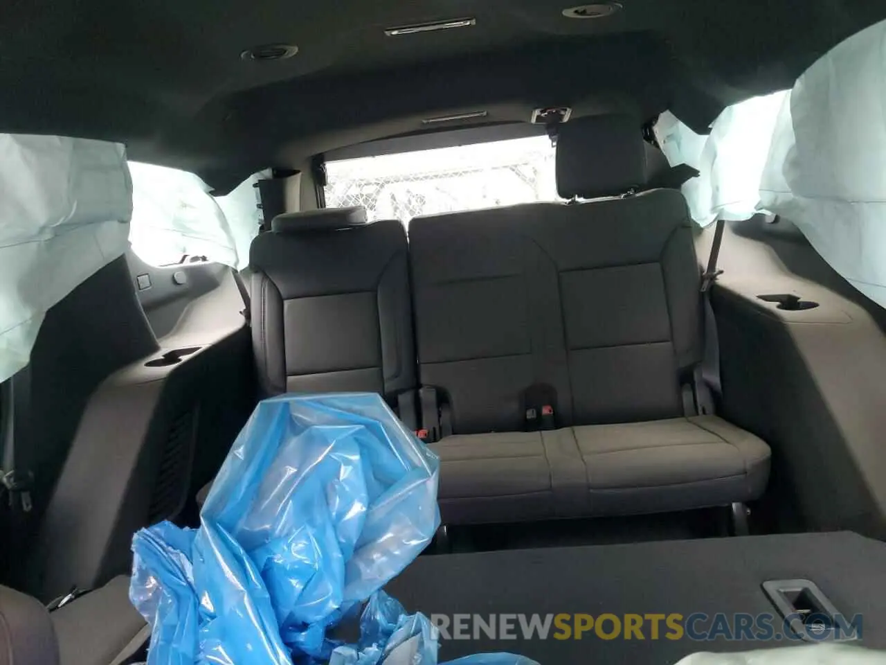 10 fotografías del automóvil dañado 1GNSCNKD2PR168880 CHEVROLET TAHOE 2023