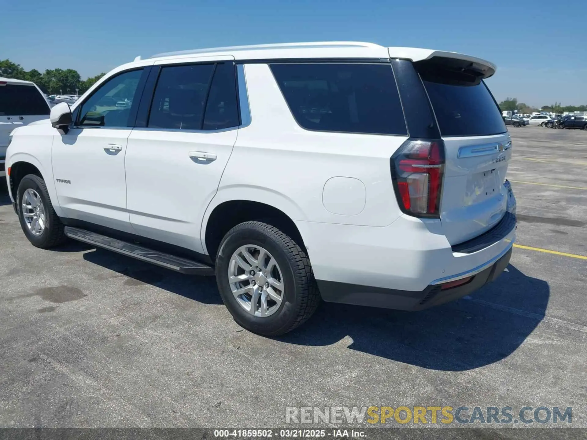 3 fotografías del automóvil dañado 1GNSCNKD2PR295967 CHEVROLET TAHOE 2023