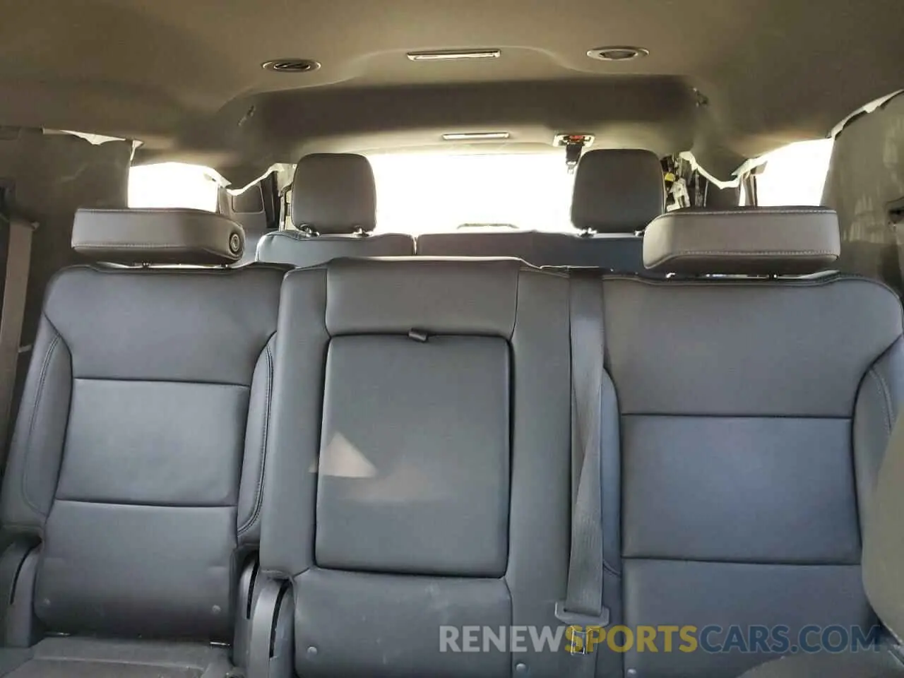 10 fotografías del automóvil dañado 1GNSCNKD8PR298758 CHEVROLET TAHOE 2023