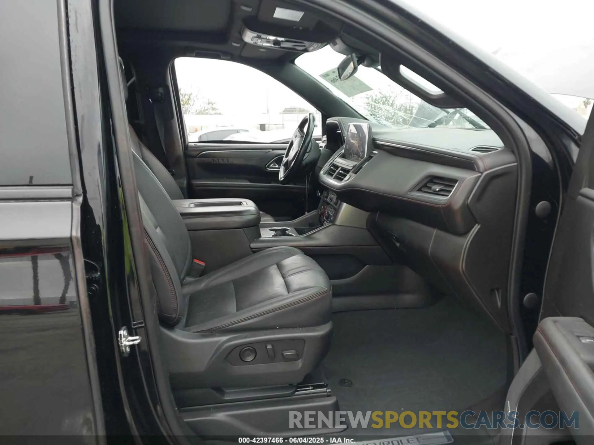 5 fotografías del automóvil dañado 1GNSCRKD4PR247135 CHEVROLET TAHOE 2023