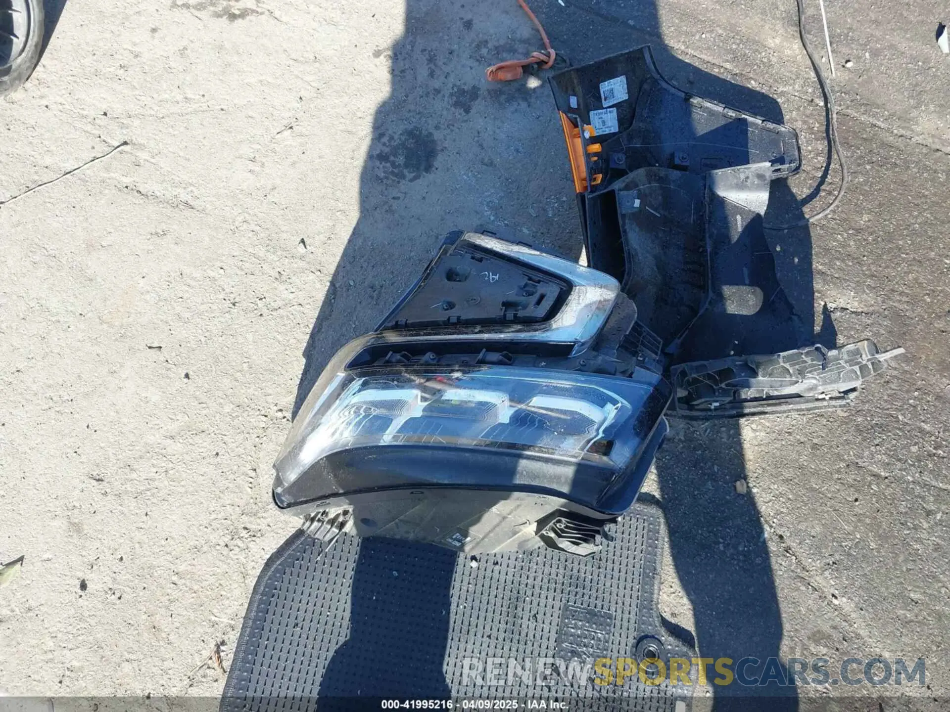 11 fotografías del automóvil dañado 1GNSCSKD6PR520373 CHEVROLET TAHOE 2023