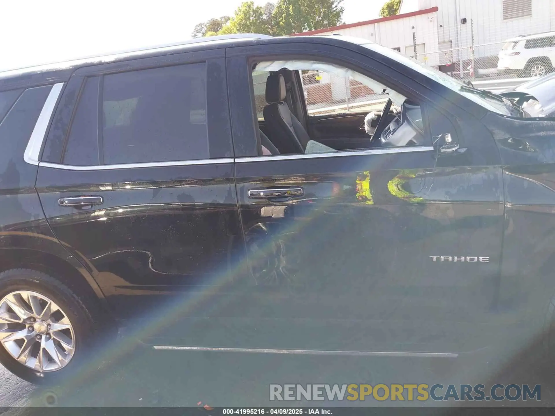 13 fotografías del automóvil dañado 1GNSCSKD6PR520373 CHEVROLET TAHOE 2023